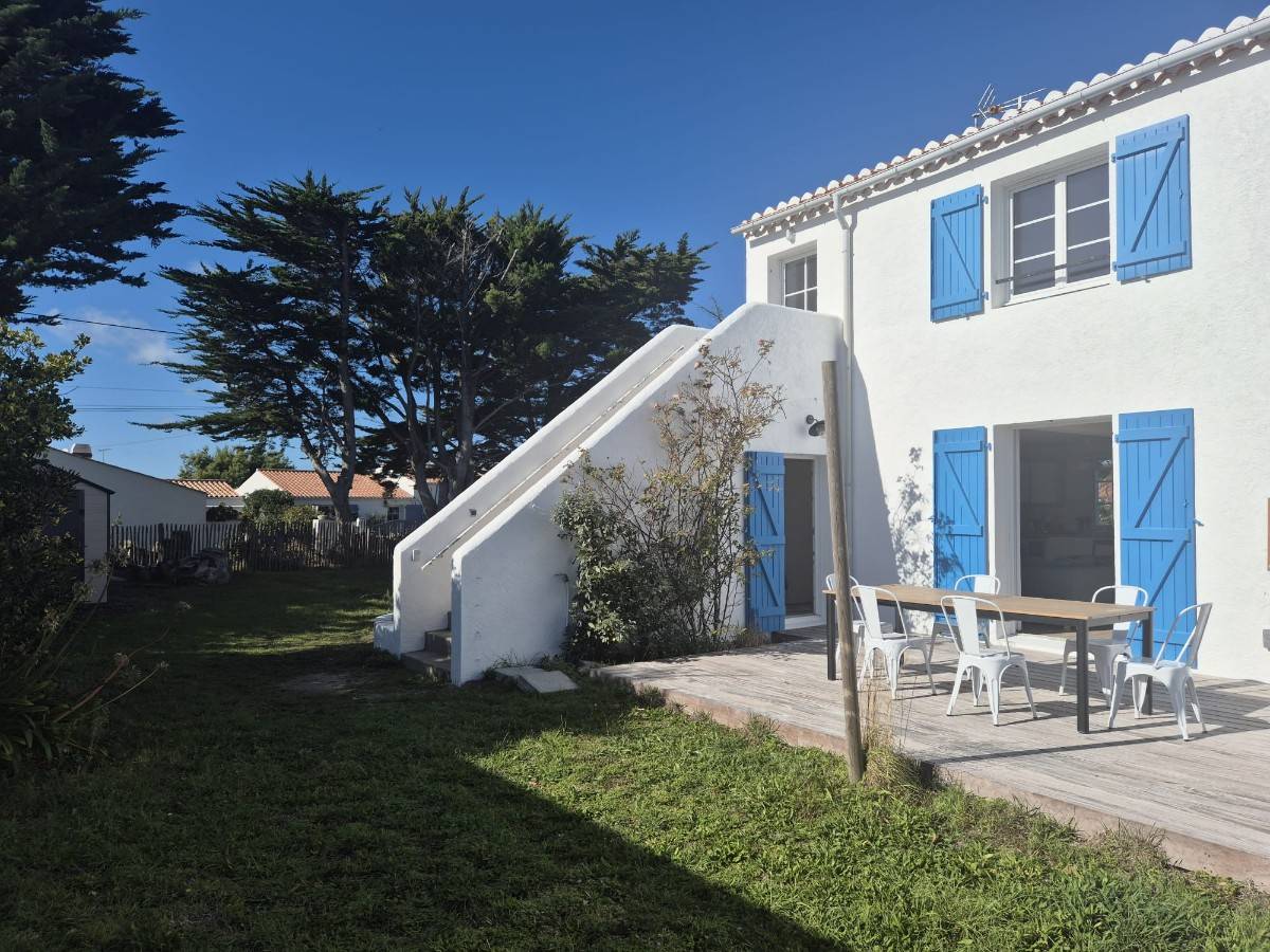 Loue maison de famille à 200m de la plage - 10 couchages