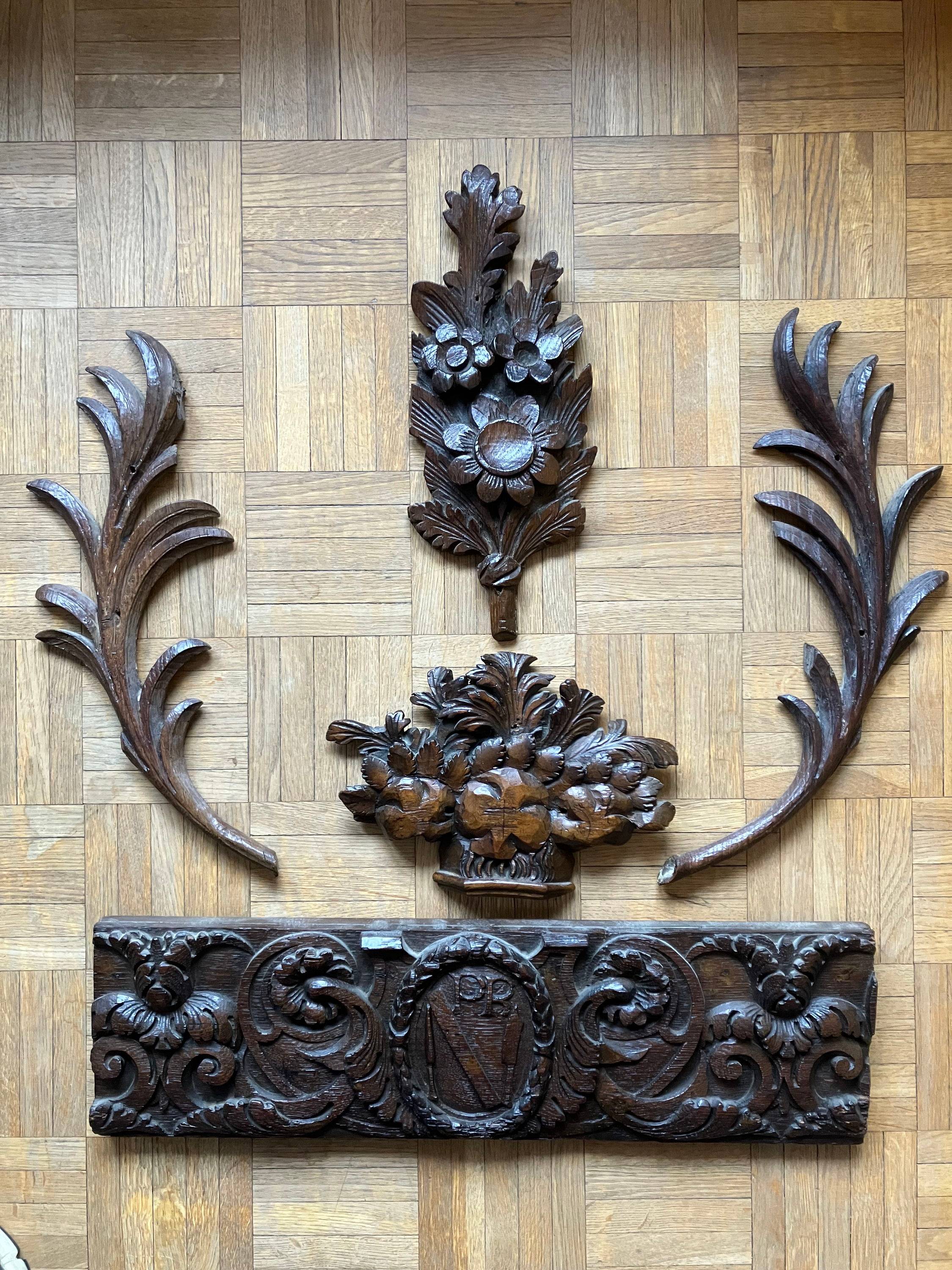 Vends boiseries anciennes XVIIIème bas relief