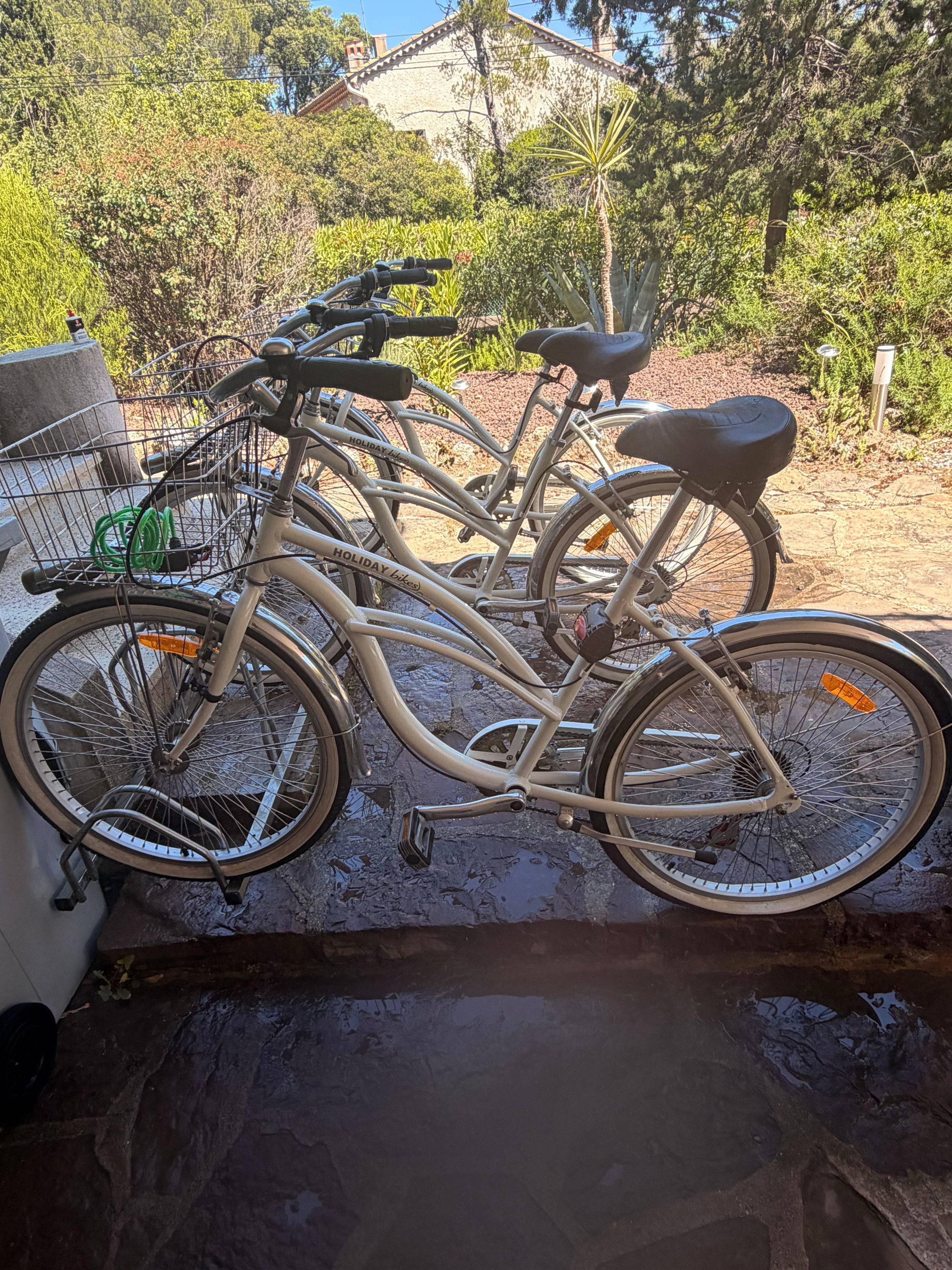 Vends 3 vélos beach cruiser en très bon état