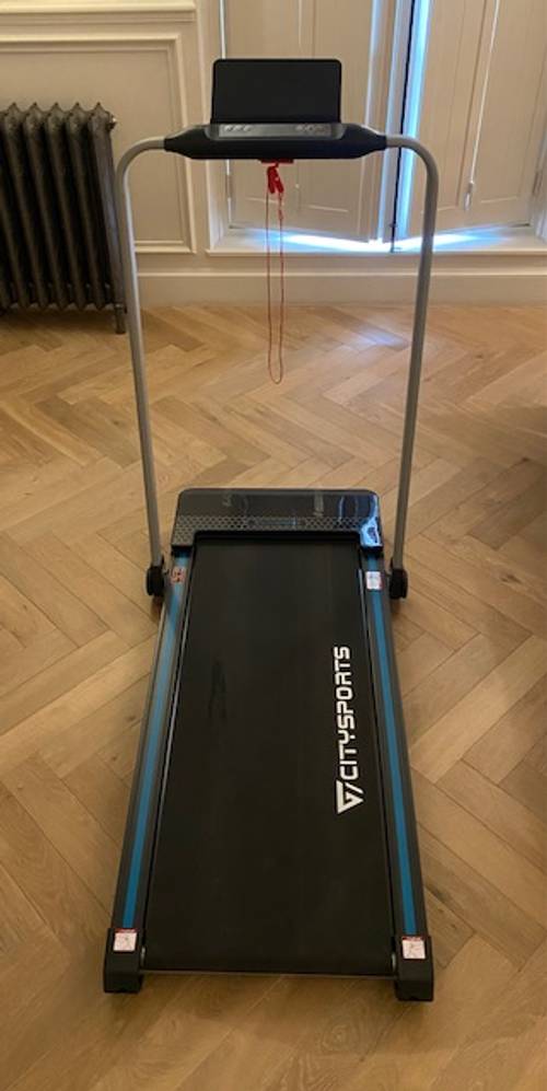 Vends tapis de course CitySports pliable et inclinable, très peu servi