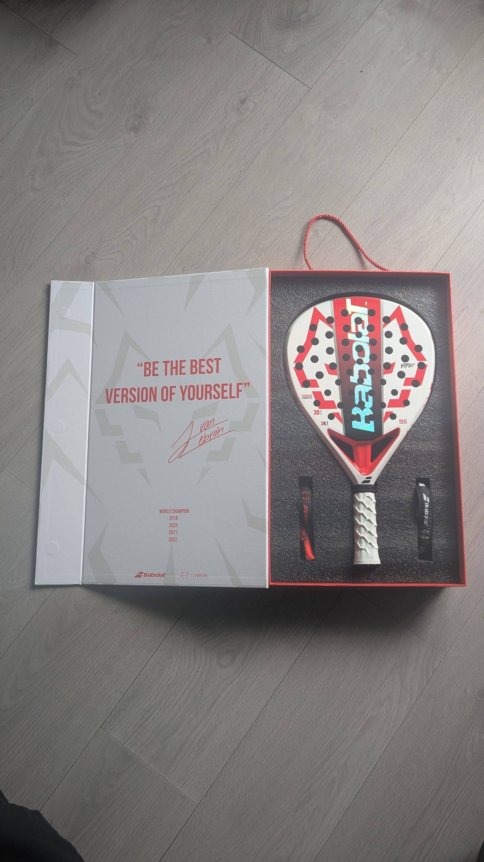 Vends raquette de padel Juan Lebron neuve à récupérer sur Saint-Cloud
