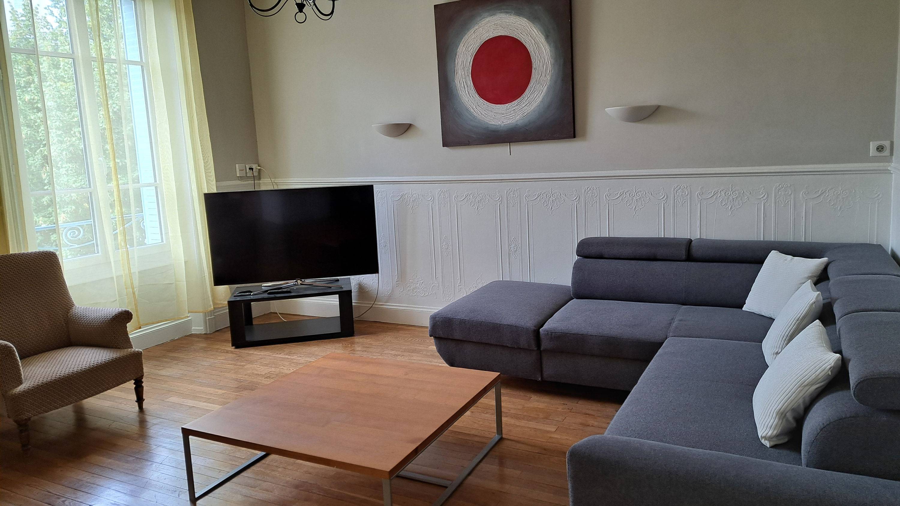 Loue appartement meublé - 125m²