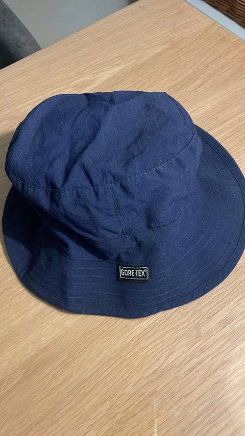 Bob de golf bleu marine en Gore-Tex HOGAN