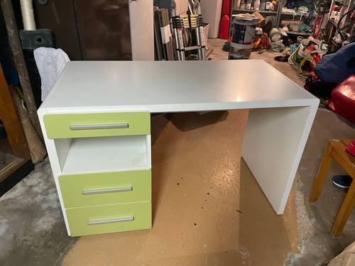 Bureau enfant adolescent