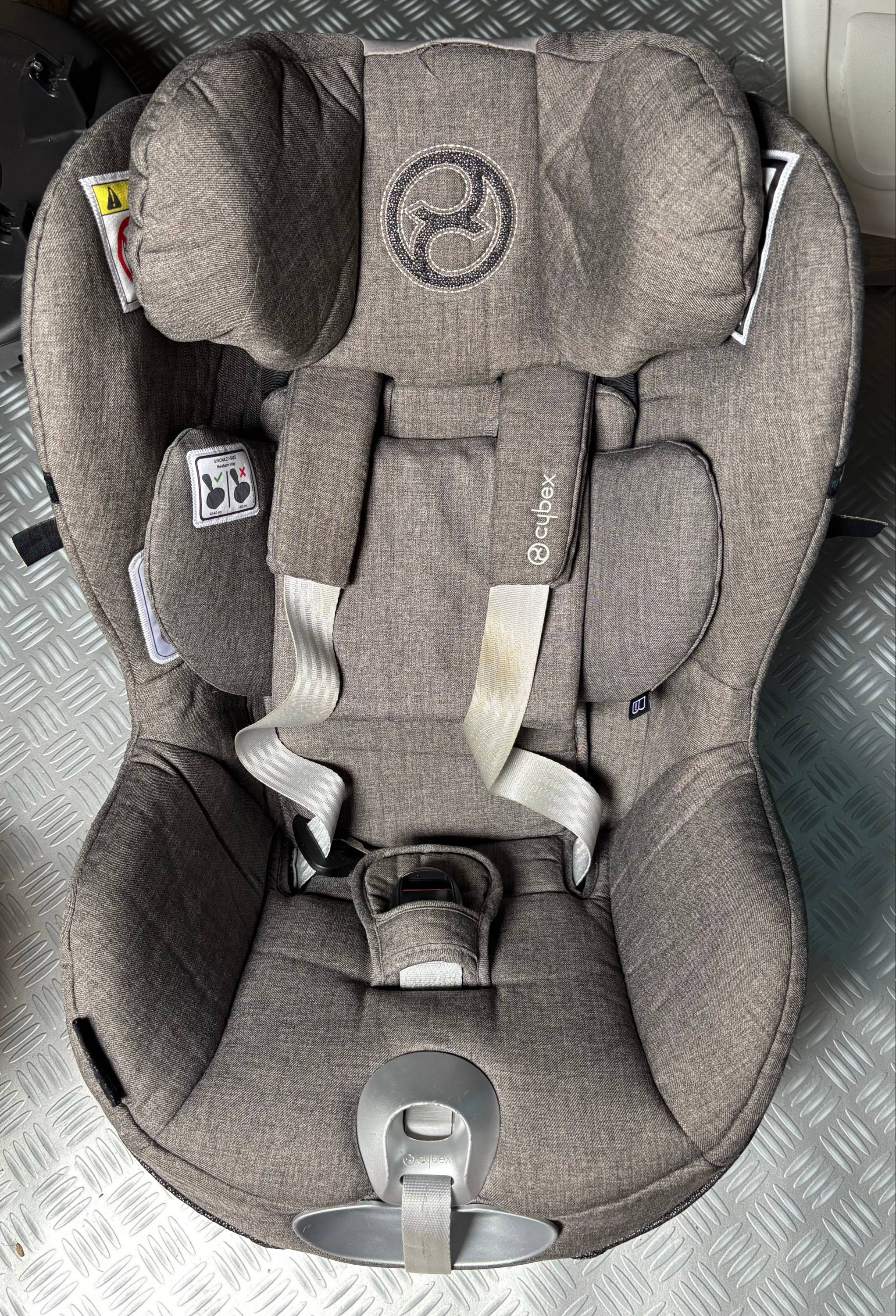 Vends Cybex Sirona + base isofix