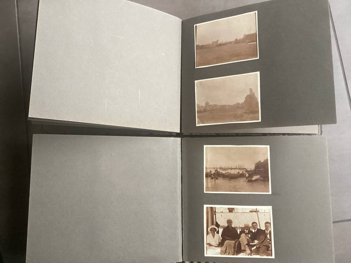2 albums photos années 20 sur la Bretagne