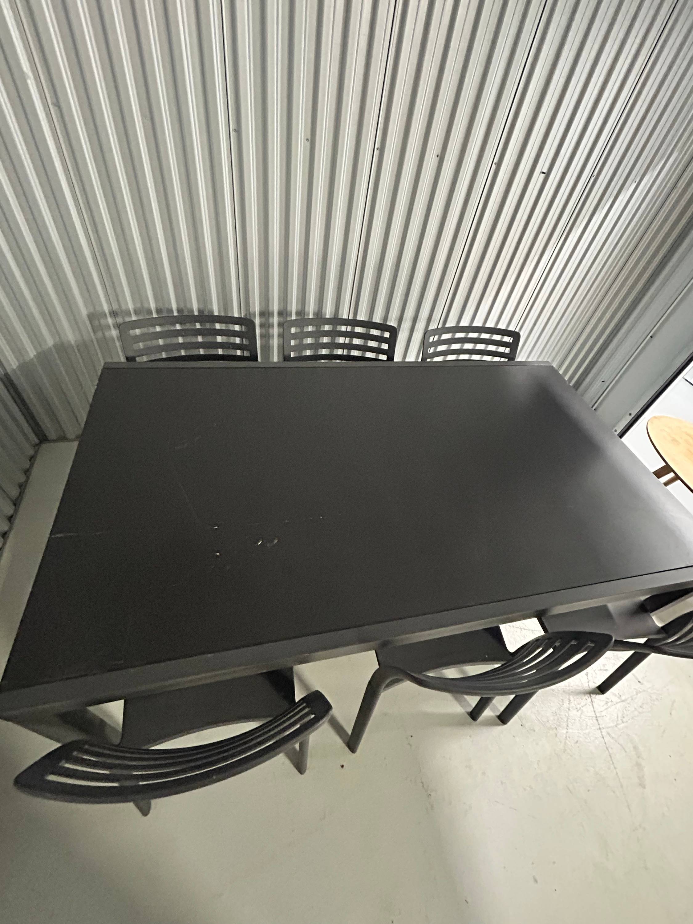 Vends table de jardin et chaises