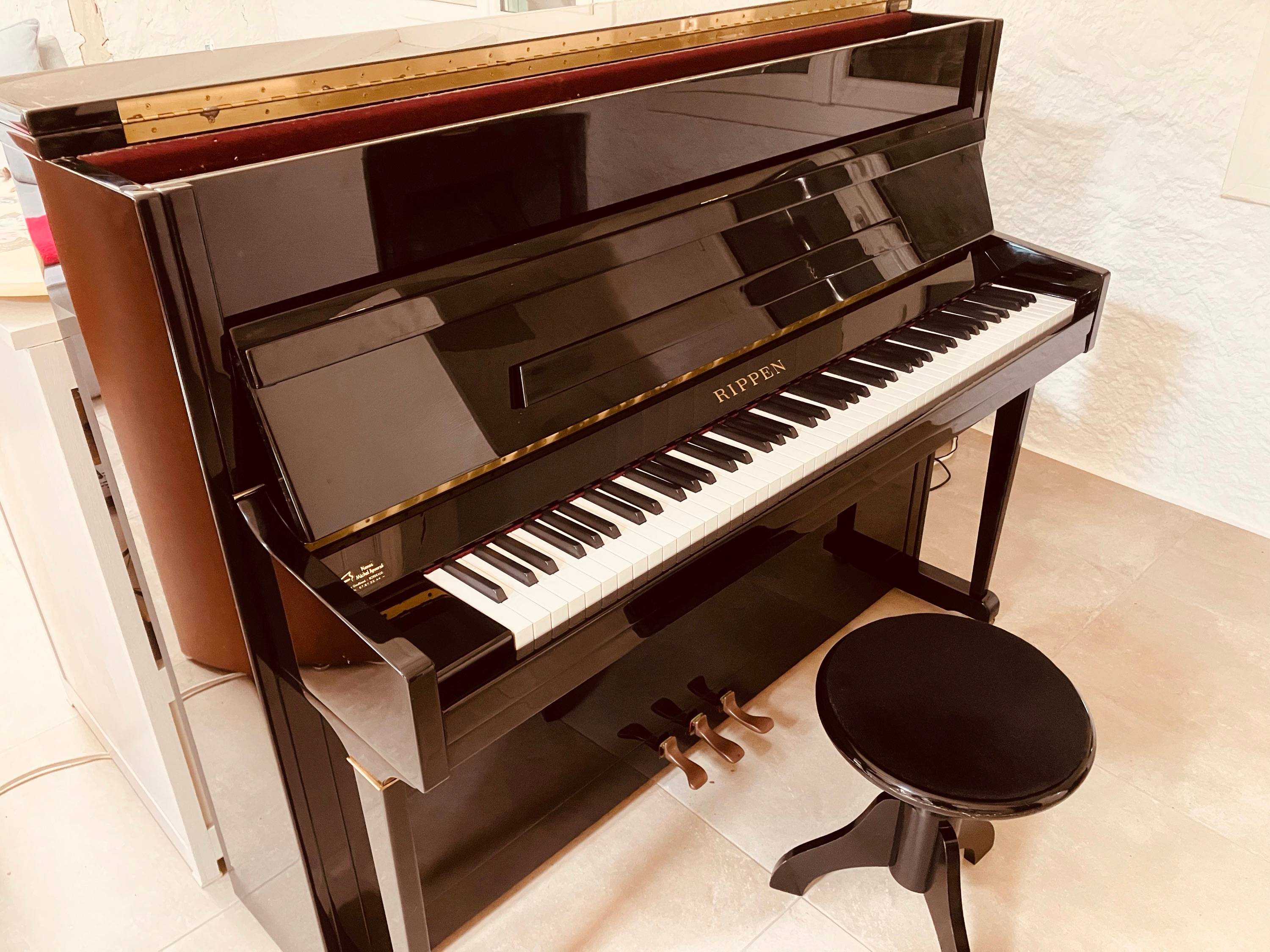 Vends piano Rippen Concerto