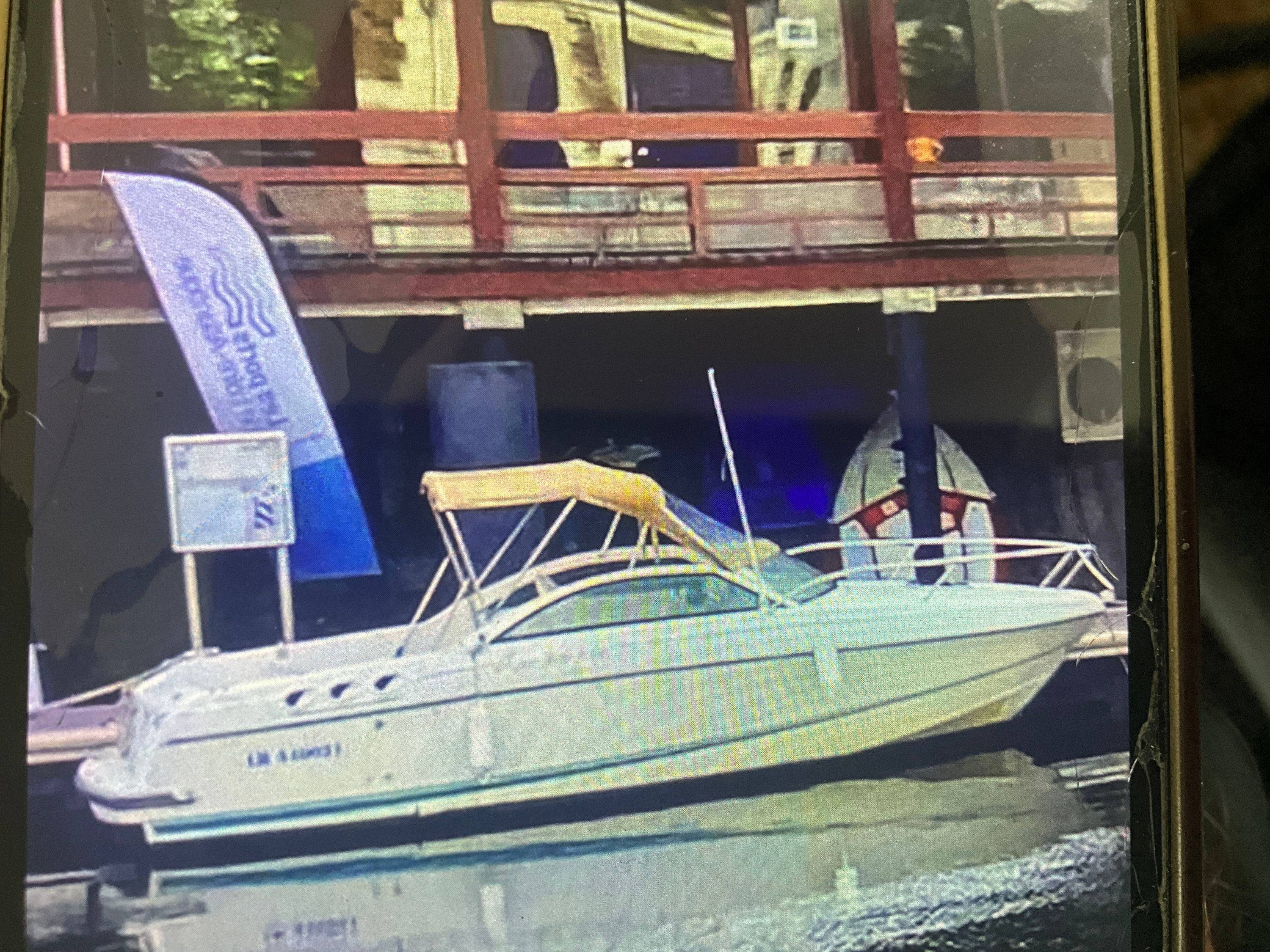 Vend bateau moteur flyer viva 6m80 