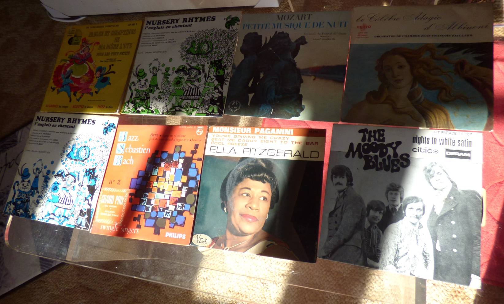 Vends vinyls 45 tours vintage 16 disques