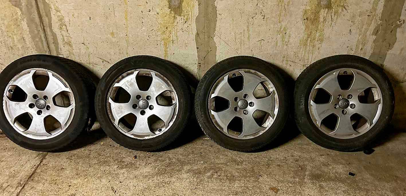 Vends pneus neige neufs