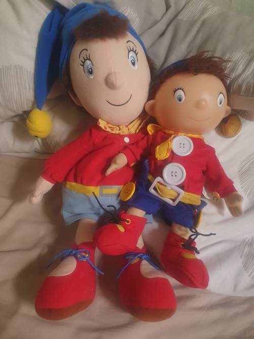 Vends deux peluches Oui Oui