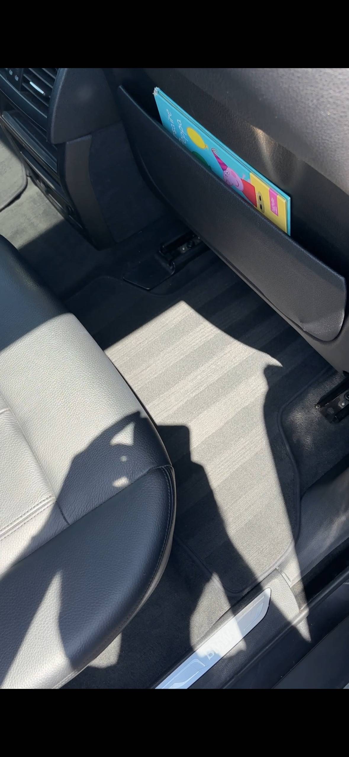Propose Nettoyage de voiture à domicile