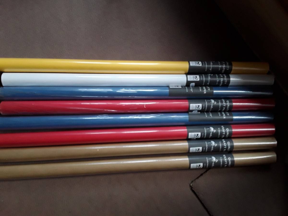 Vends papiers cadeaux