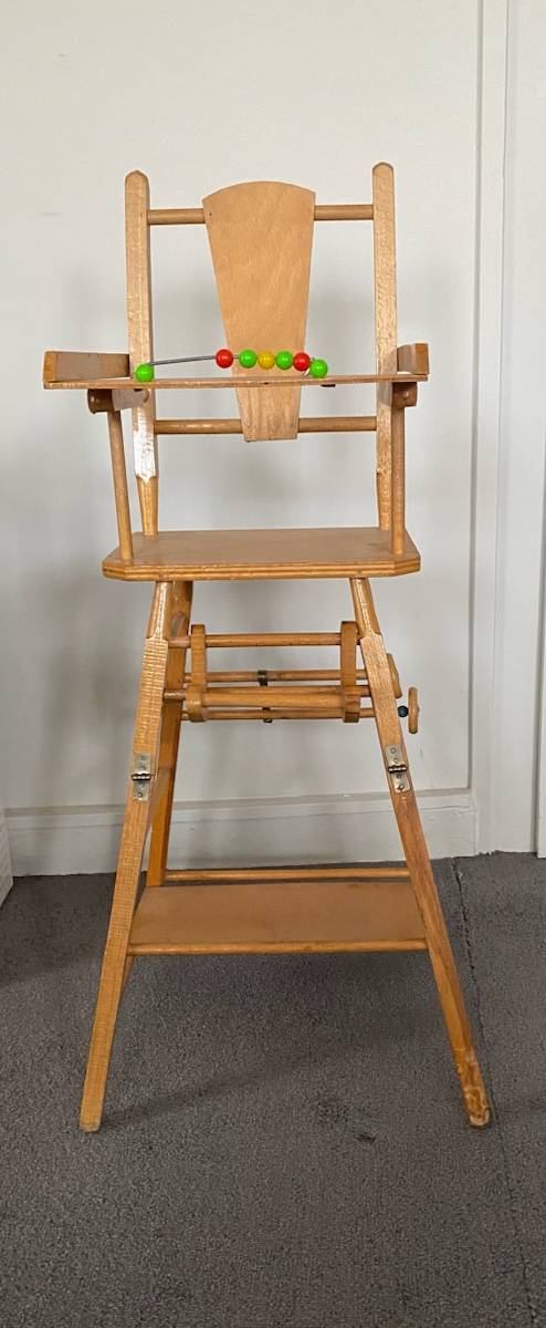 Vends chaise haute bois - jouet enfant