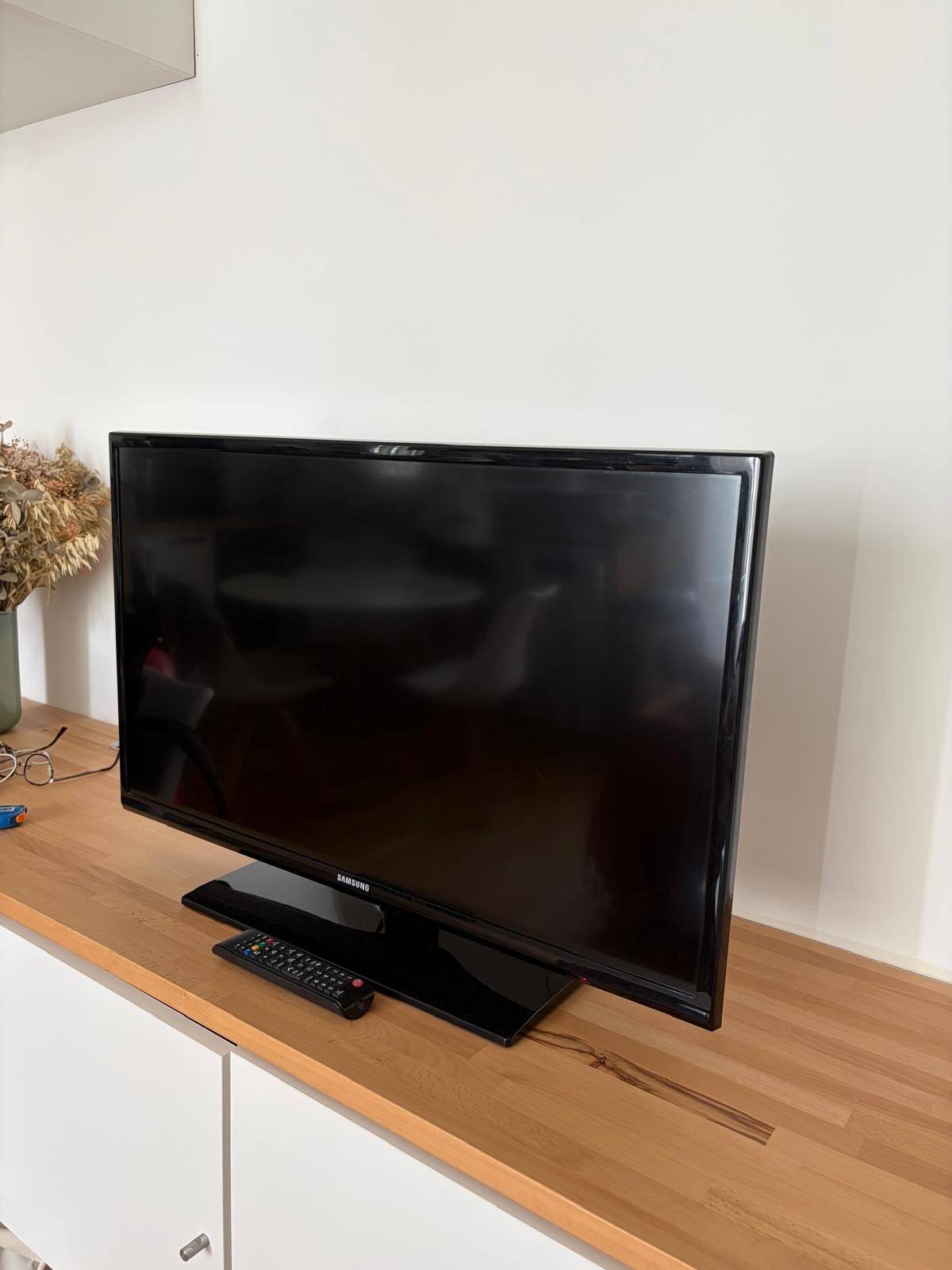 Vends une télé 