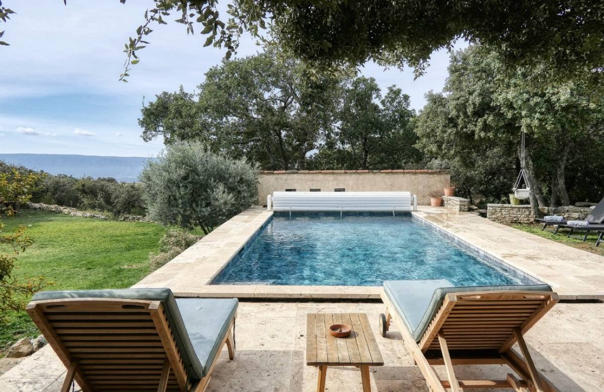 Loue Mas à 1.5km du village de Gordes avec vue sur le Luberon et les Alpilles· 8-10 couchages