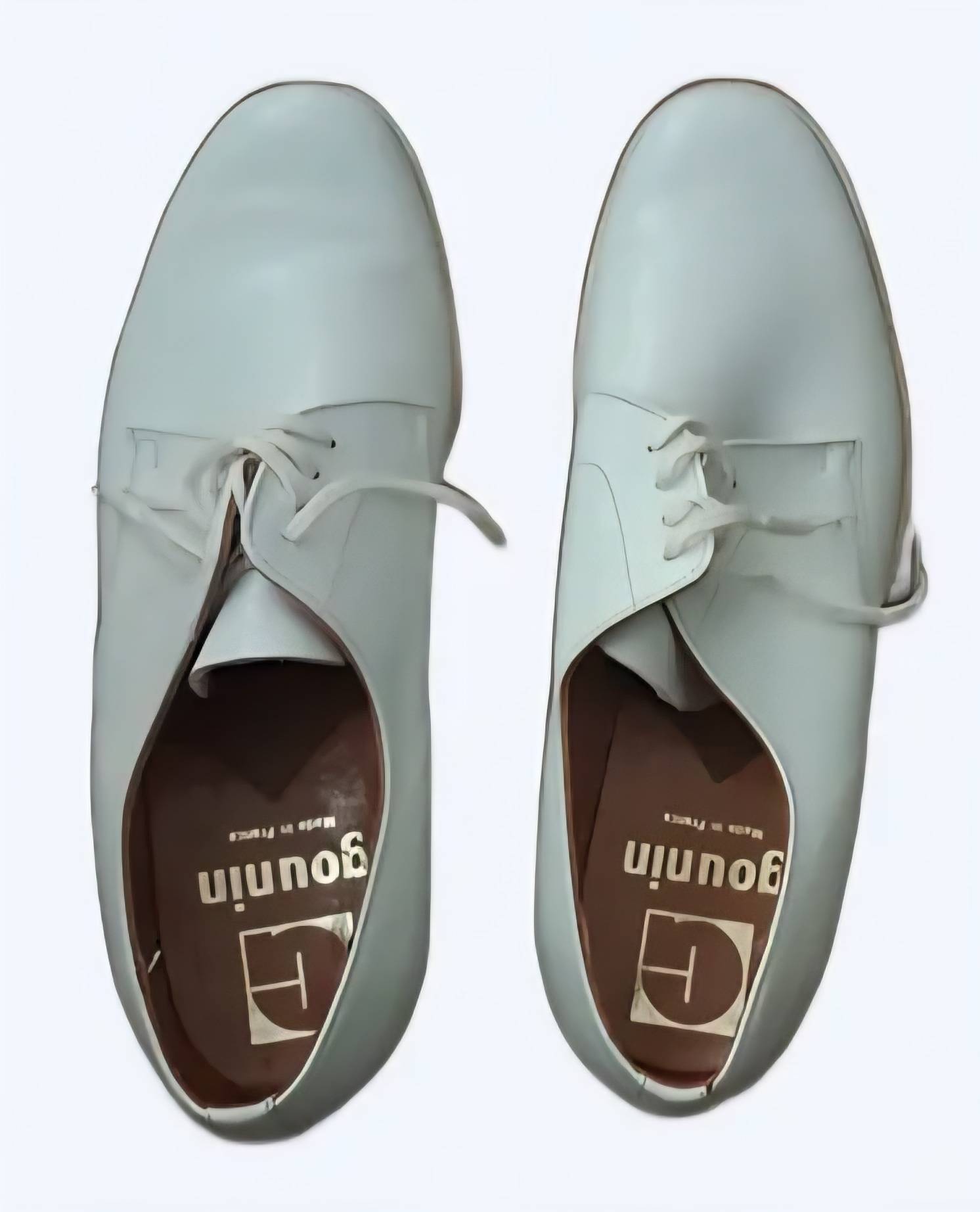 Vends chaussure blanche en cuir - Pointure 42
