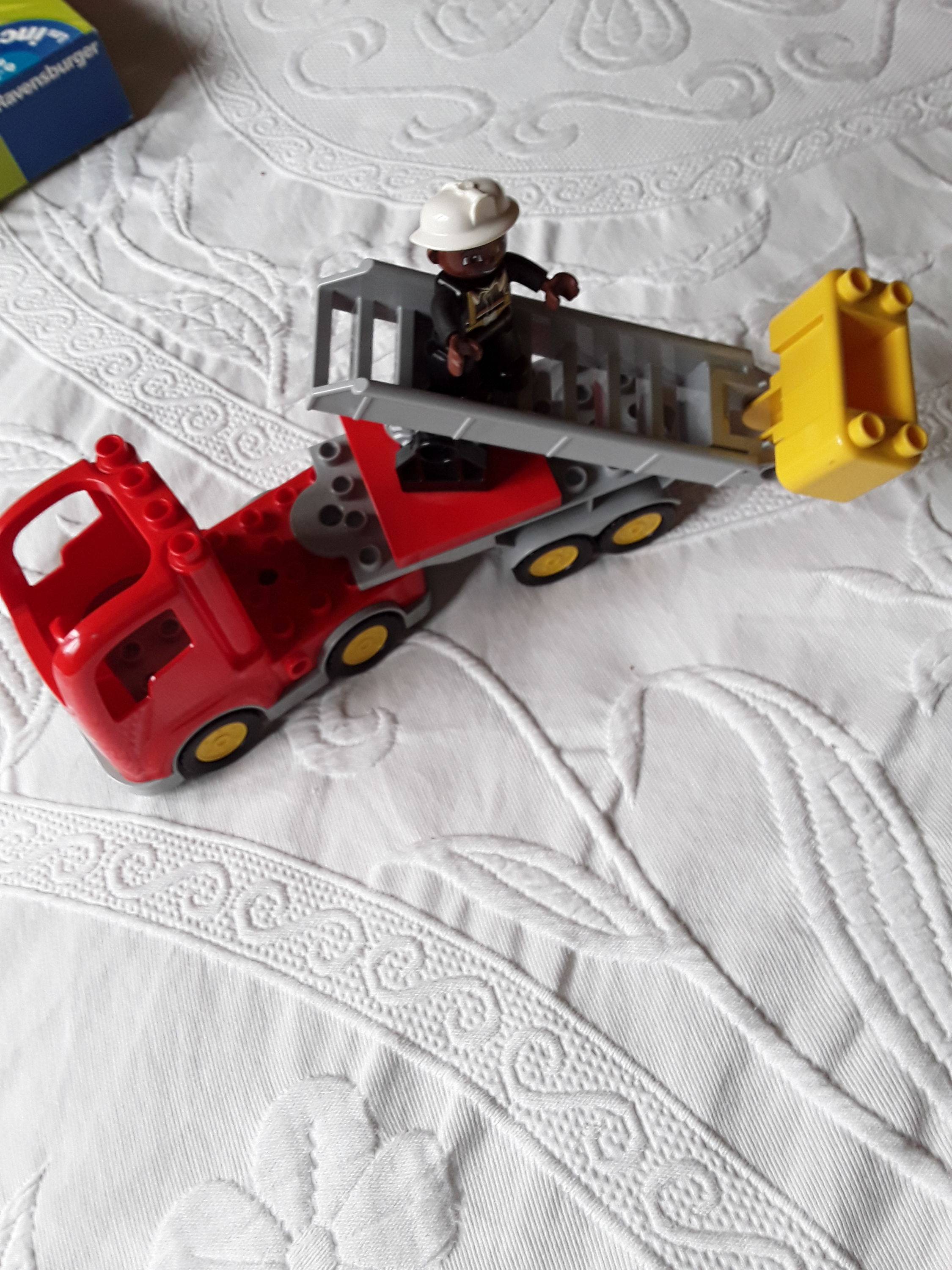 Camion élévateur Lego