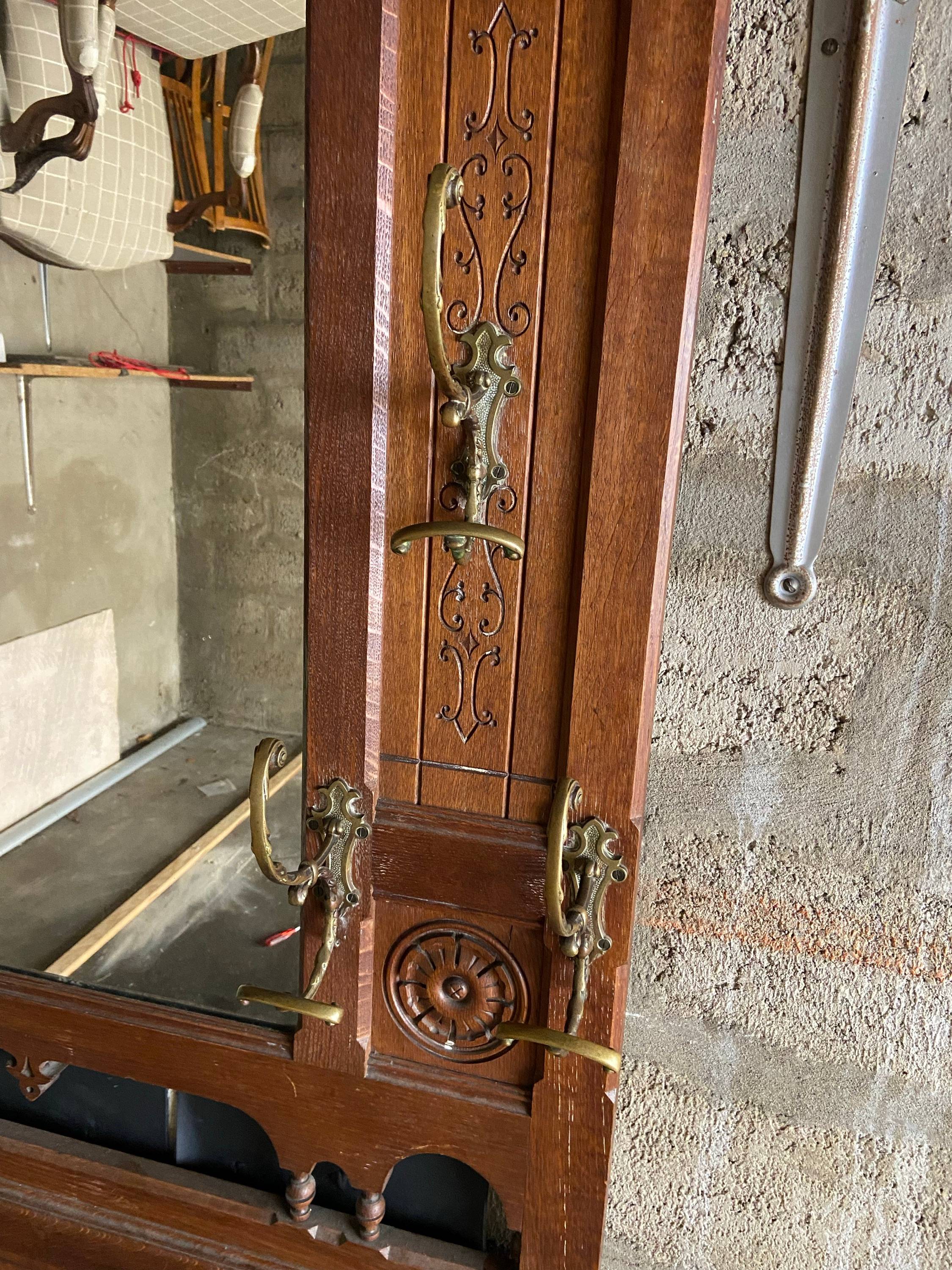 Vends vestiaire, porte-manteaux