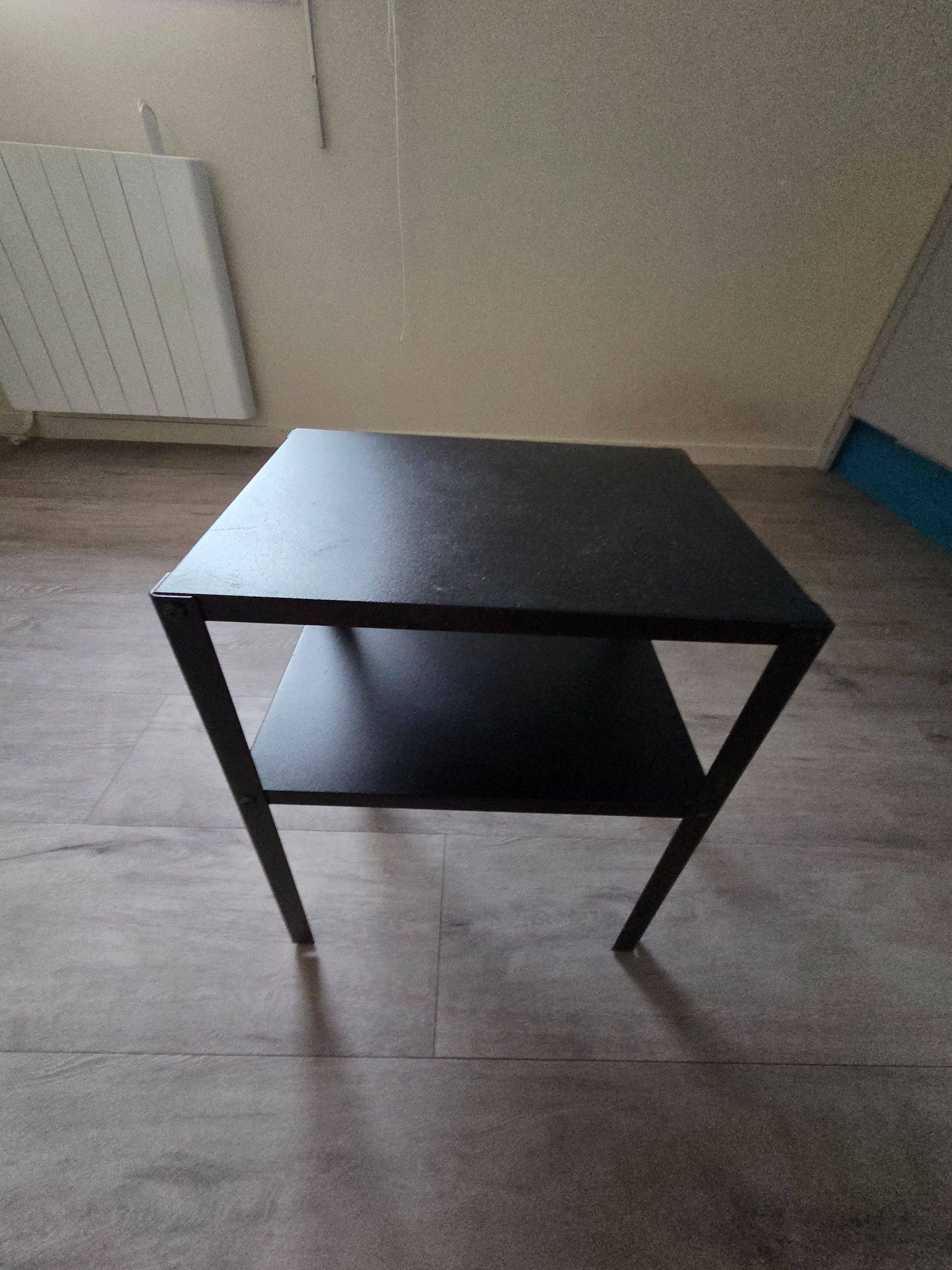 Vends table de chevet