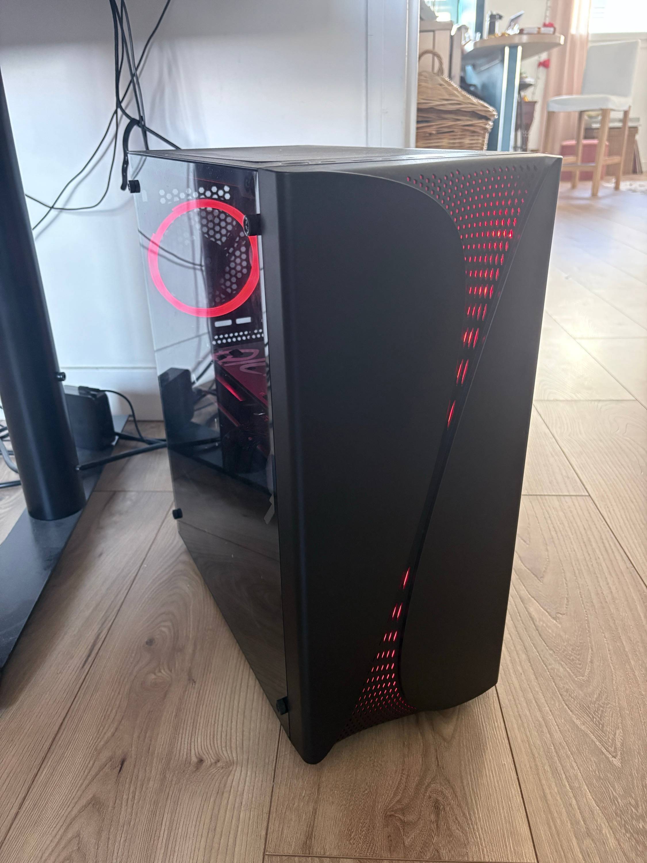 Vends PC Ryzen 5, 16 Go DDR4, RX 6750 XT