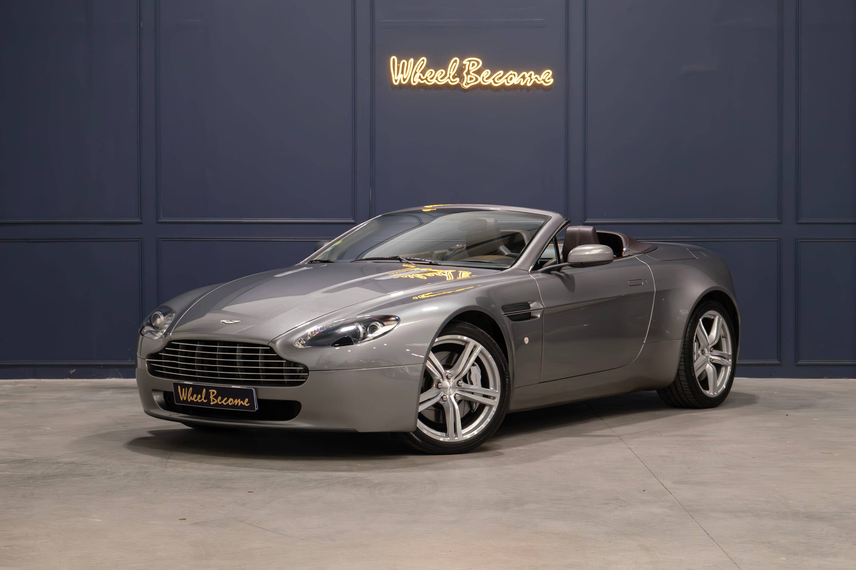 Vends Aston Martin V8 Vantage Roadster, 2008, 91900km