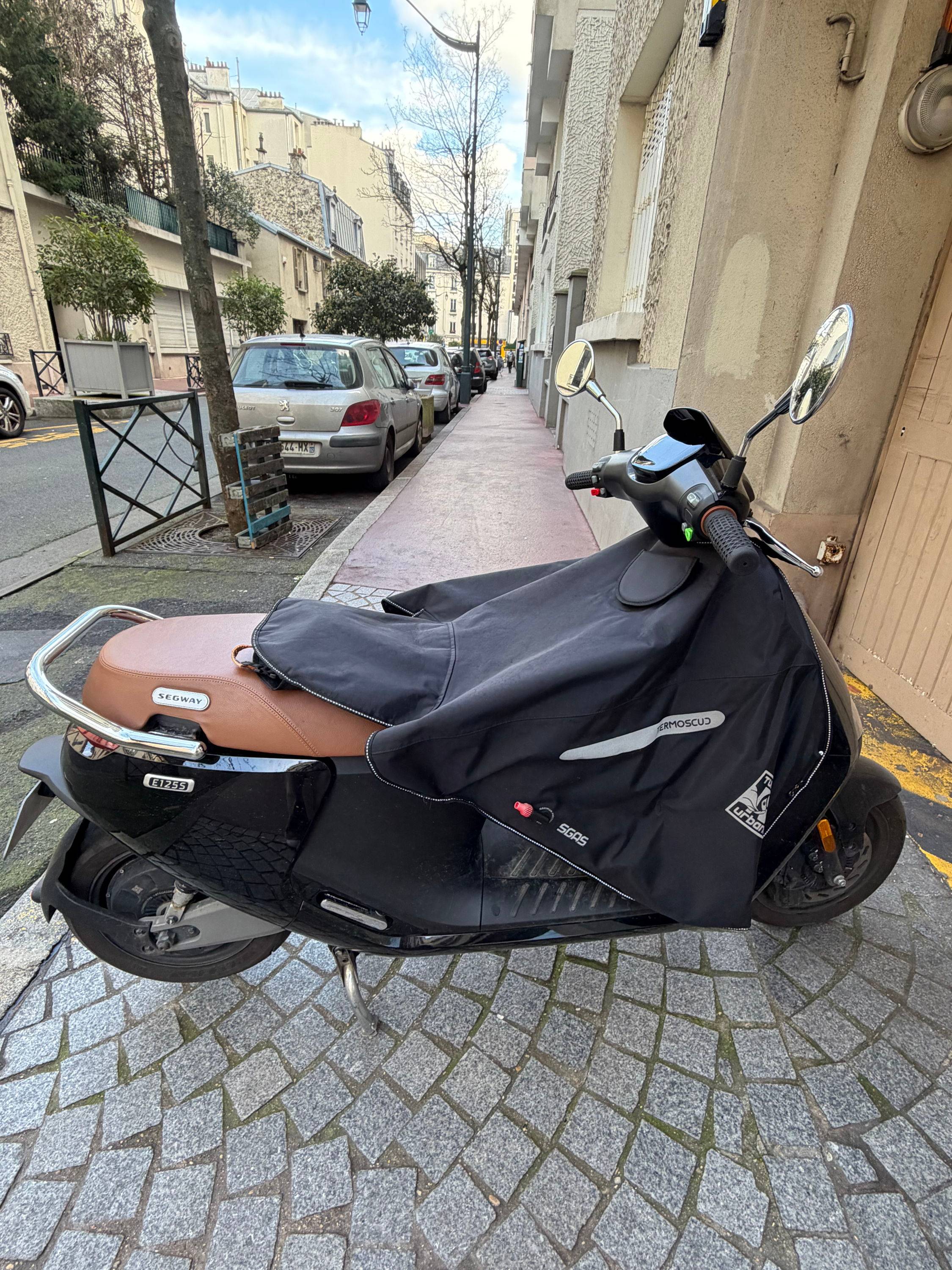 Vends Scooter Segway E125S 50CC, 2024, 7200km
