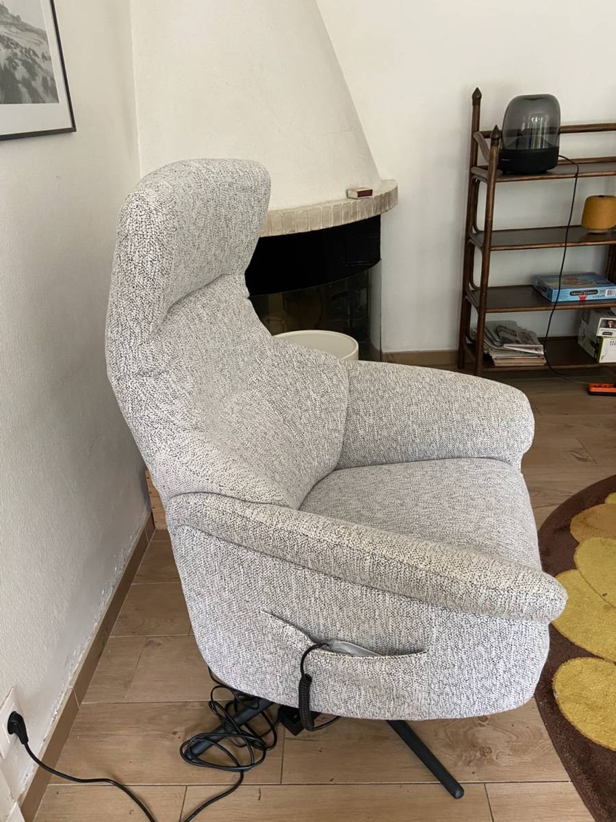 Vends fauteuil releveur électrique