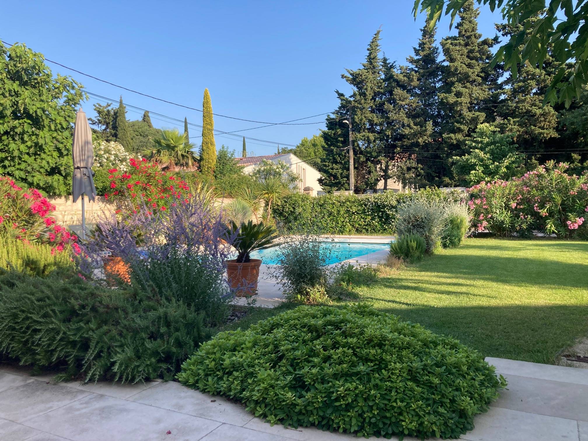 Loue maison avec piscine - 6 couchages - Villeneuve-lès-Avignon (30)