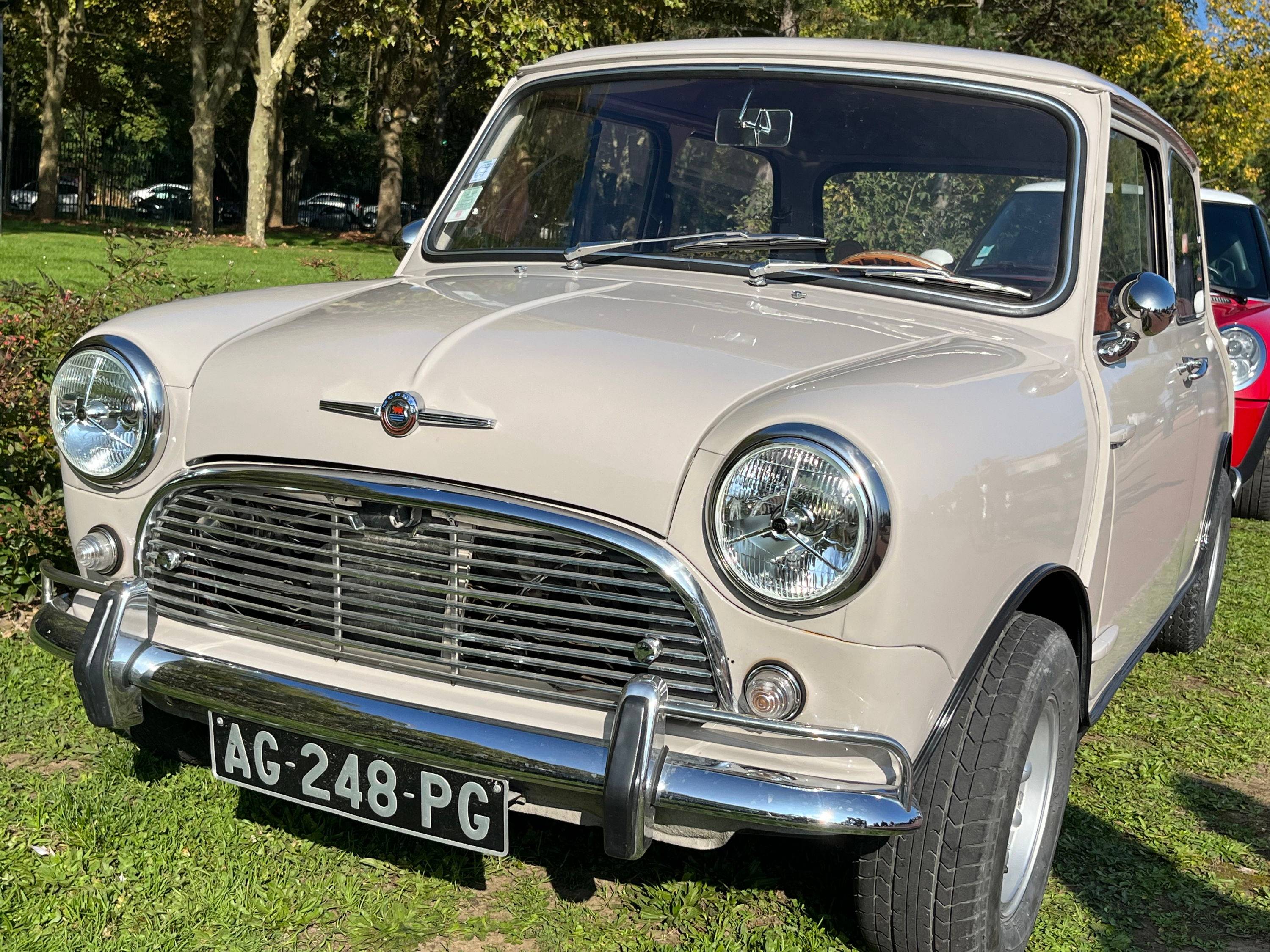 MINI MORRIS MINOR 1000 MKII de 1968 on Gens de Confiance