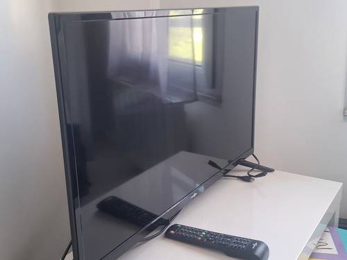 Vends télévision 33 pouces