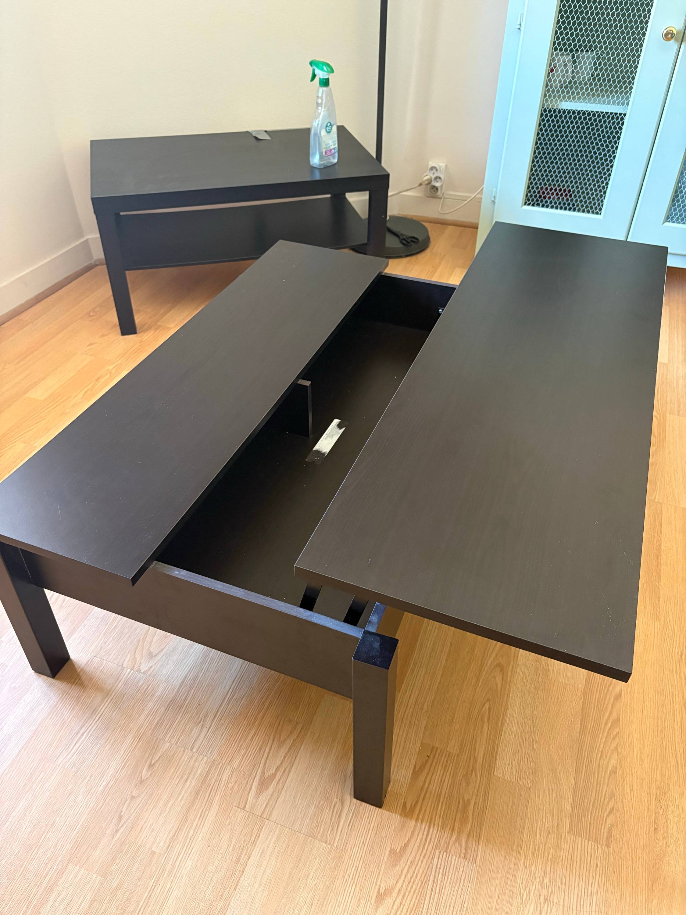 Vends table basse avec plateau relevable