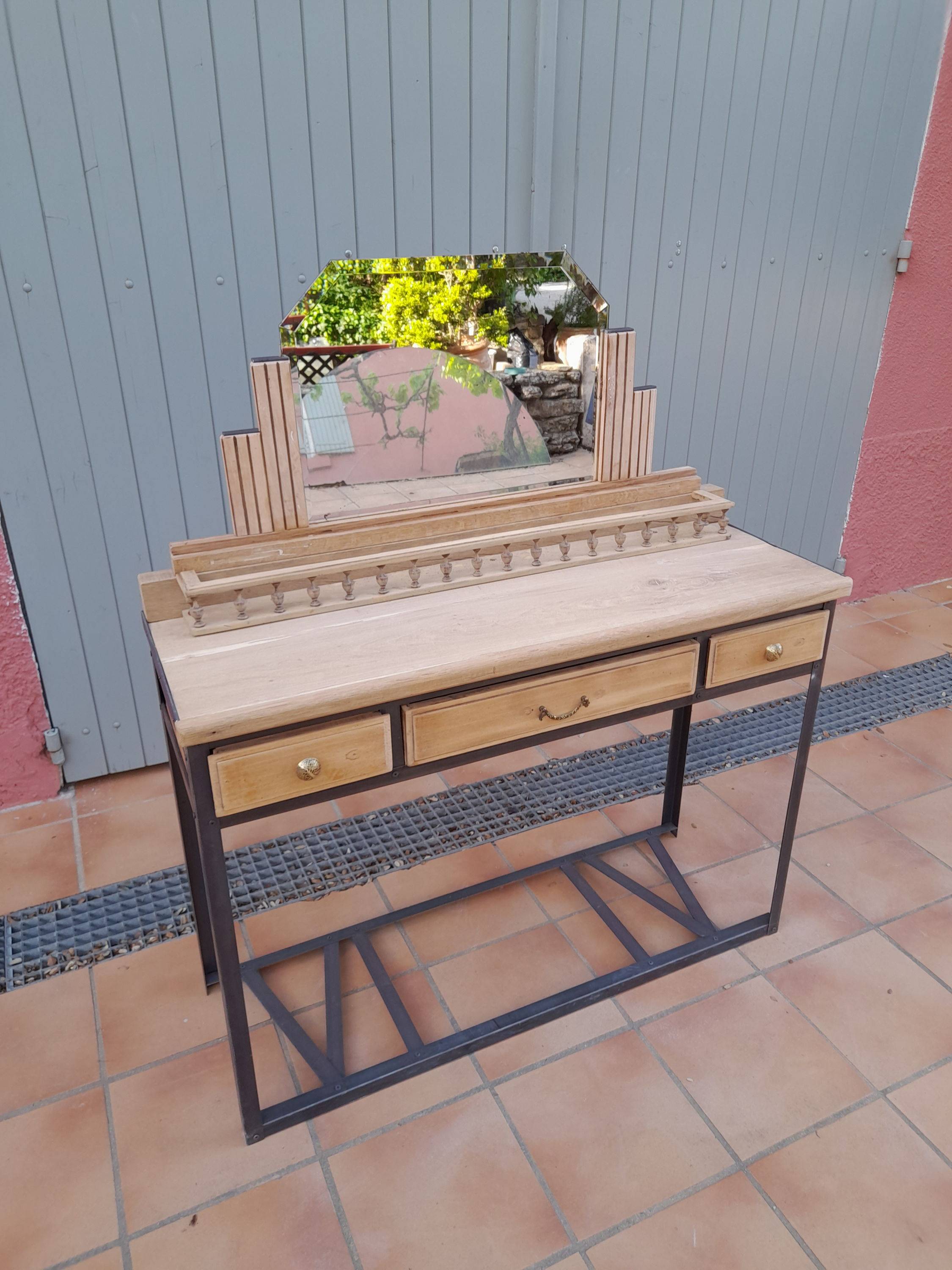 Vends 1 console-miroir industrielle Art Déco