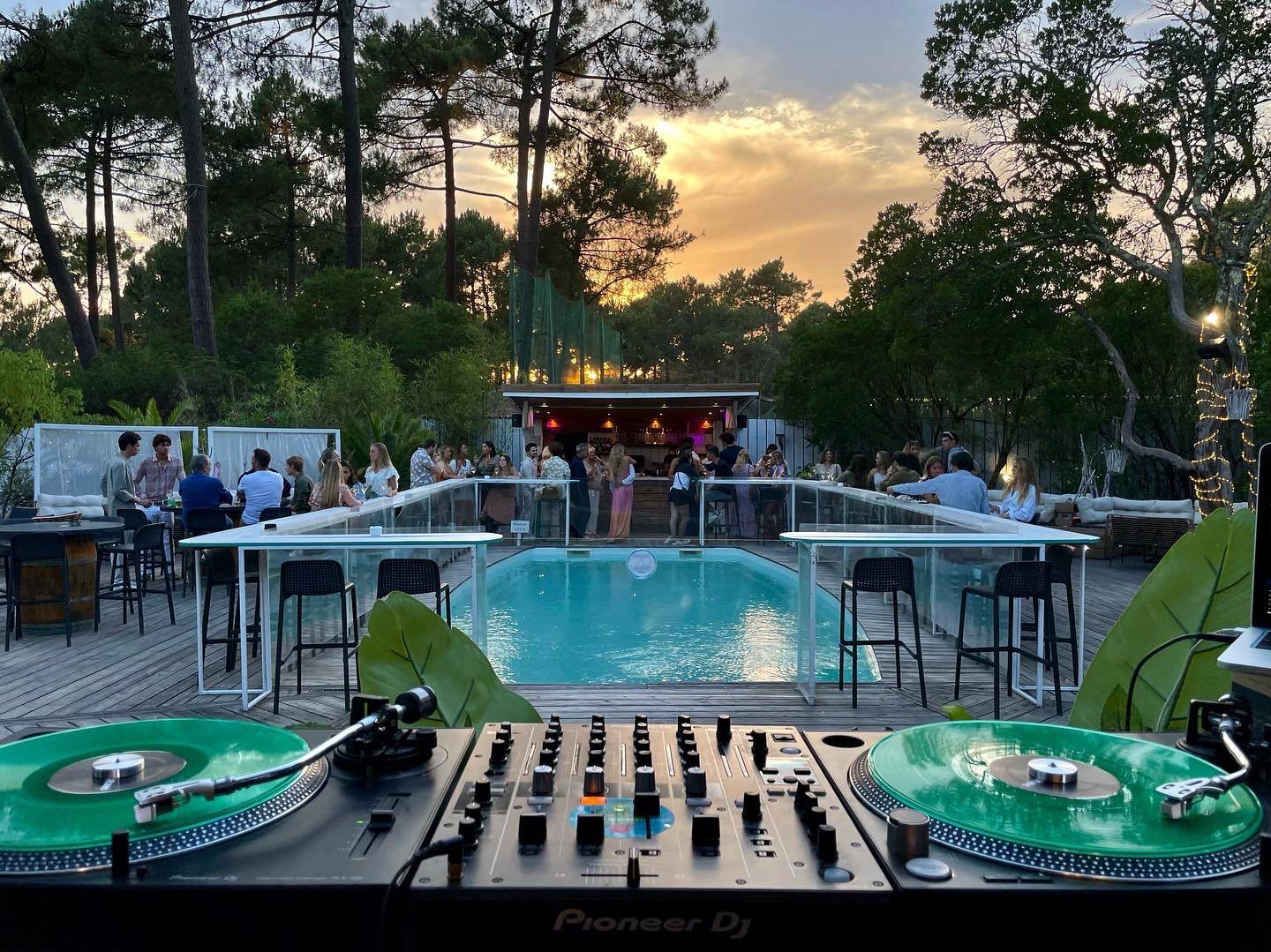 Propose DJ pour vos soirées privées