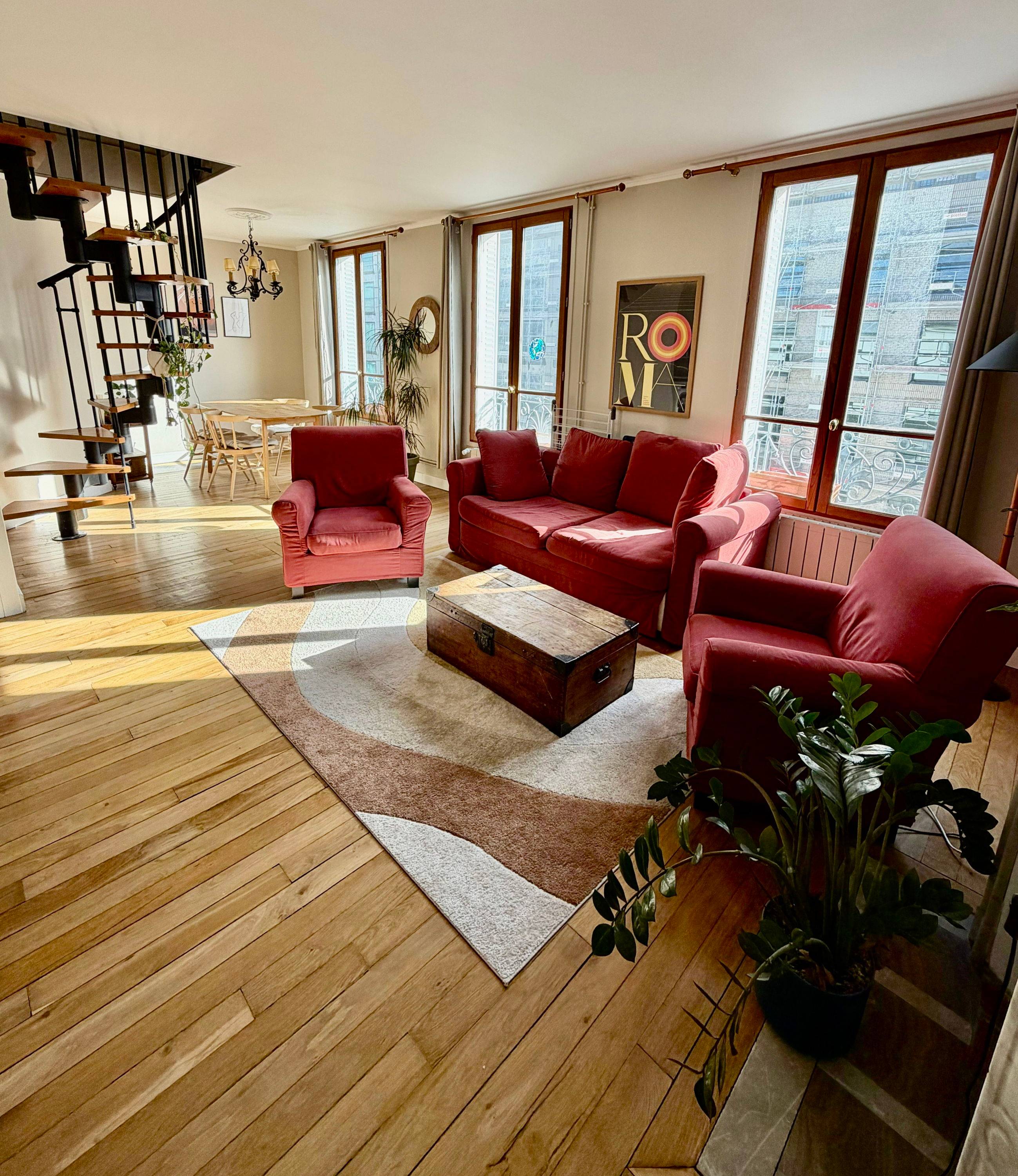 Loue duplex T4 meublé, idéalement placé à Levallois village (92)