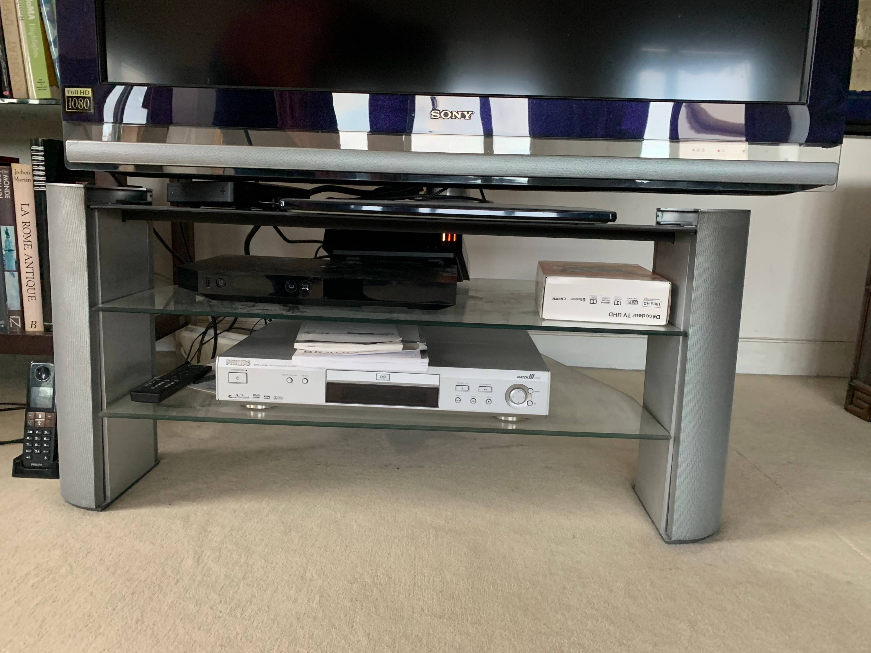 Vends meuble télé métal et verre