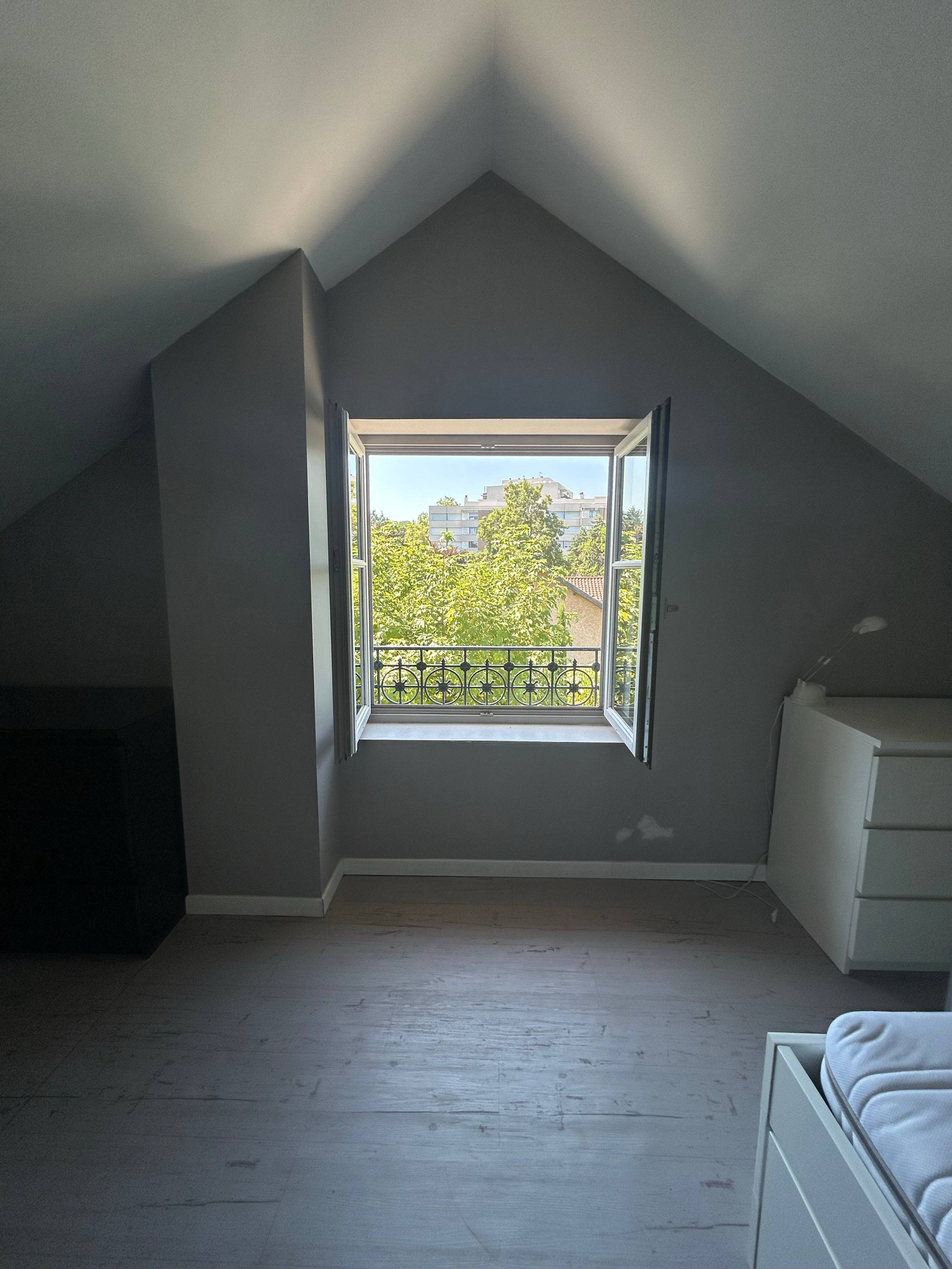 À louer Studio/T1 meublé 25m² avecJARDIN PRIVATIF à 10mn de lyon