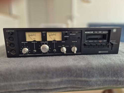 Vends lecteur enregistreur double cassette UHER CG 330