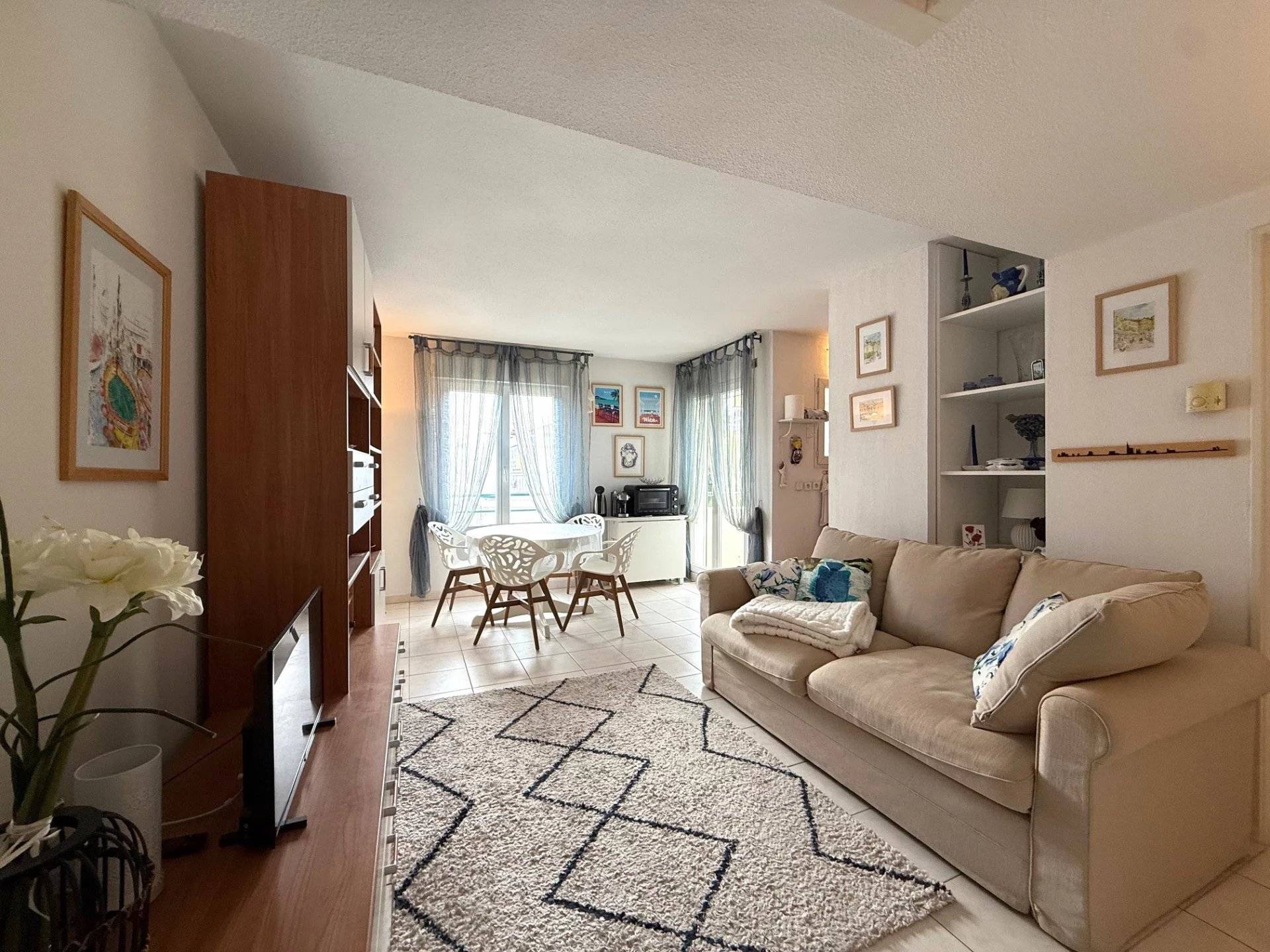 Vends appartement - 47m² - Rue de France Nice
