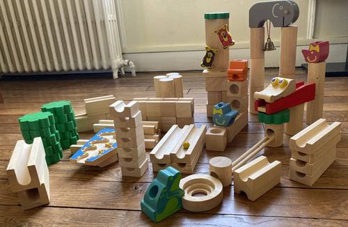 Vends parcours de jeu de billes en bois