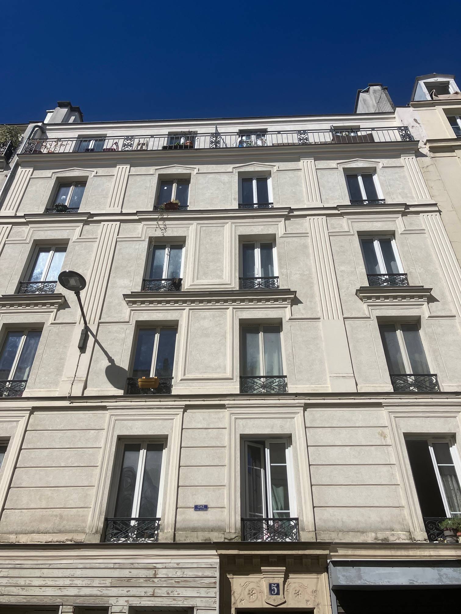 Vends studio calme et lumineux - 15m² - Paris 18ème