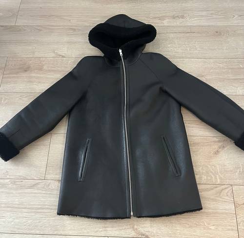 Vends manteau Maje en cuir d’agneau noir - Taille M