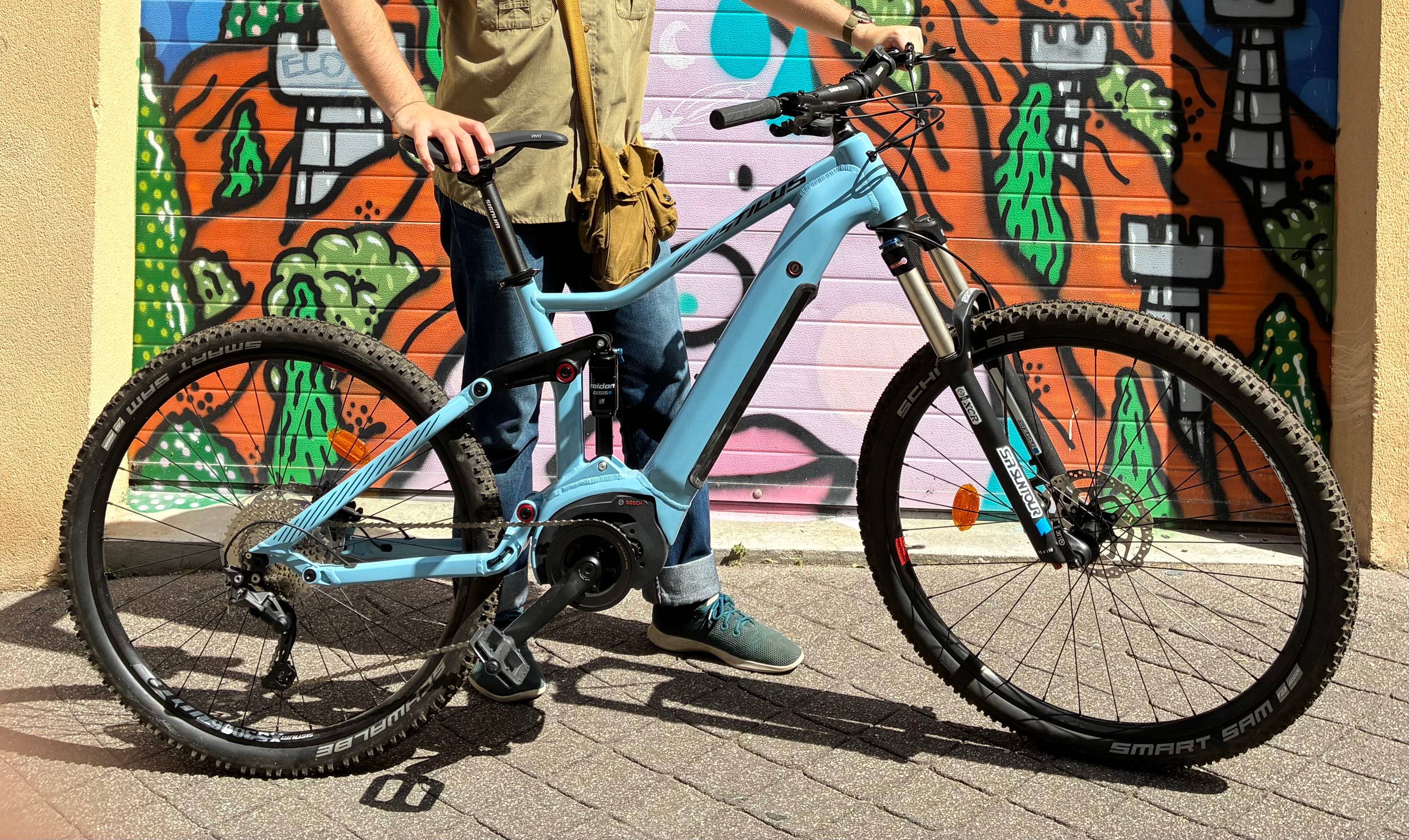 Vends vélo électrique VTT très puissant Decathlon Stylus état neuf pour grande taille