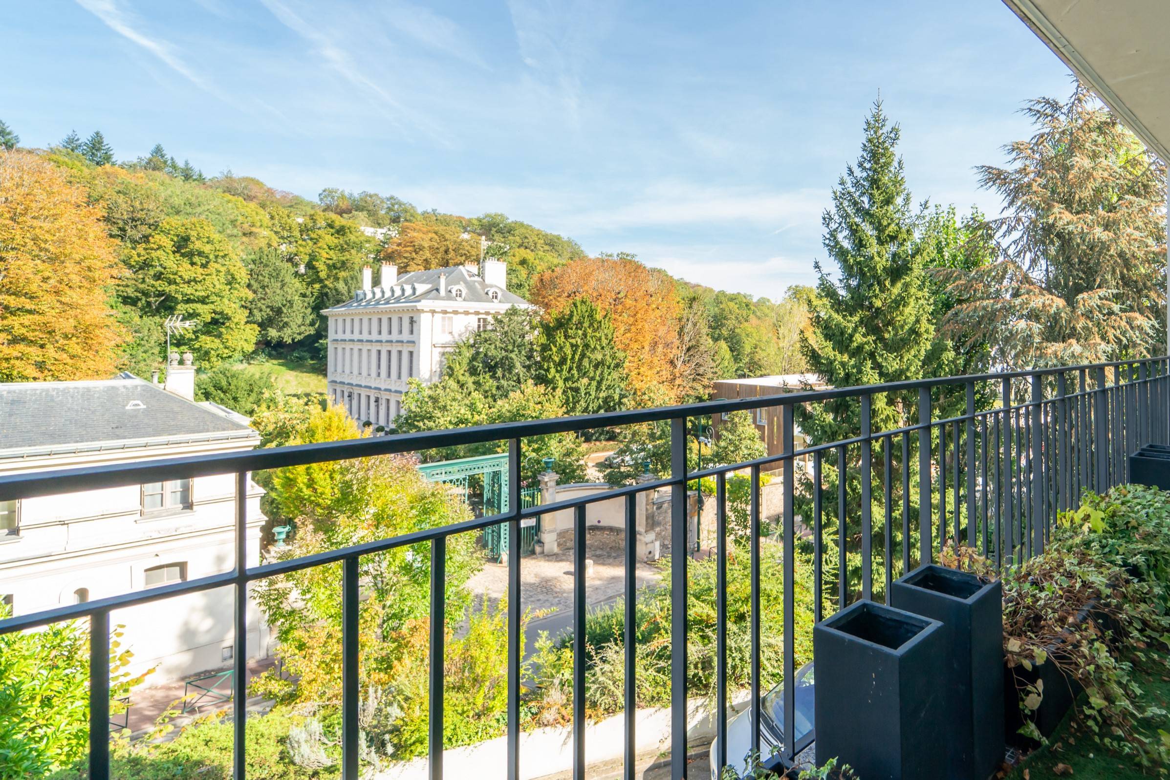 Vends appartement de prestige - 5 pièces - 3 chambres - 159m² - Ville d’Avray (92)