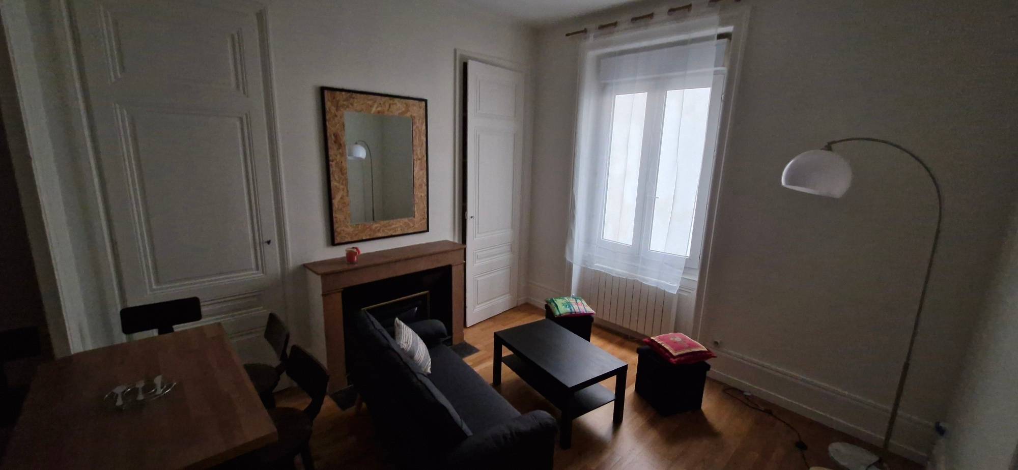 Loue appartement meublé entièrement refait - 35m² - Lyon 6ème