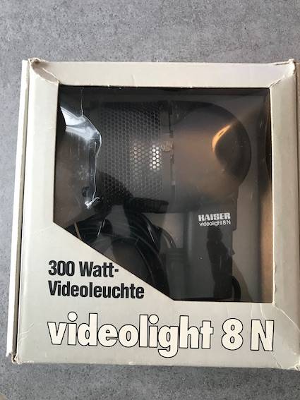 Vends Torche lampe halogène 300W pour cinéma et vidéo. Très bon état