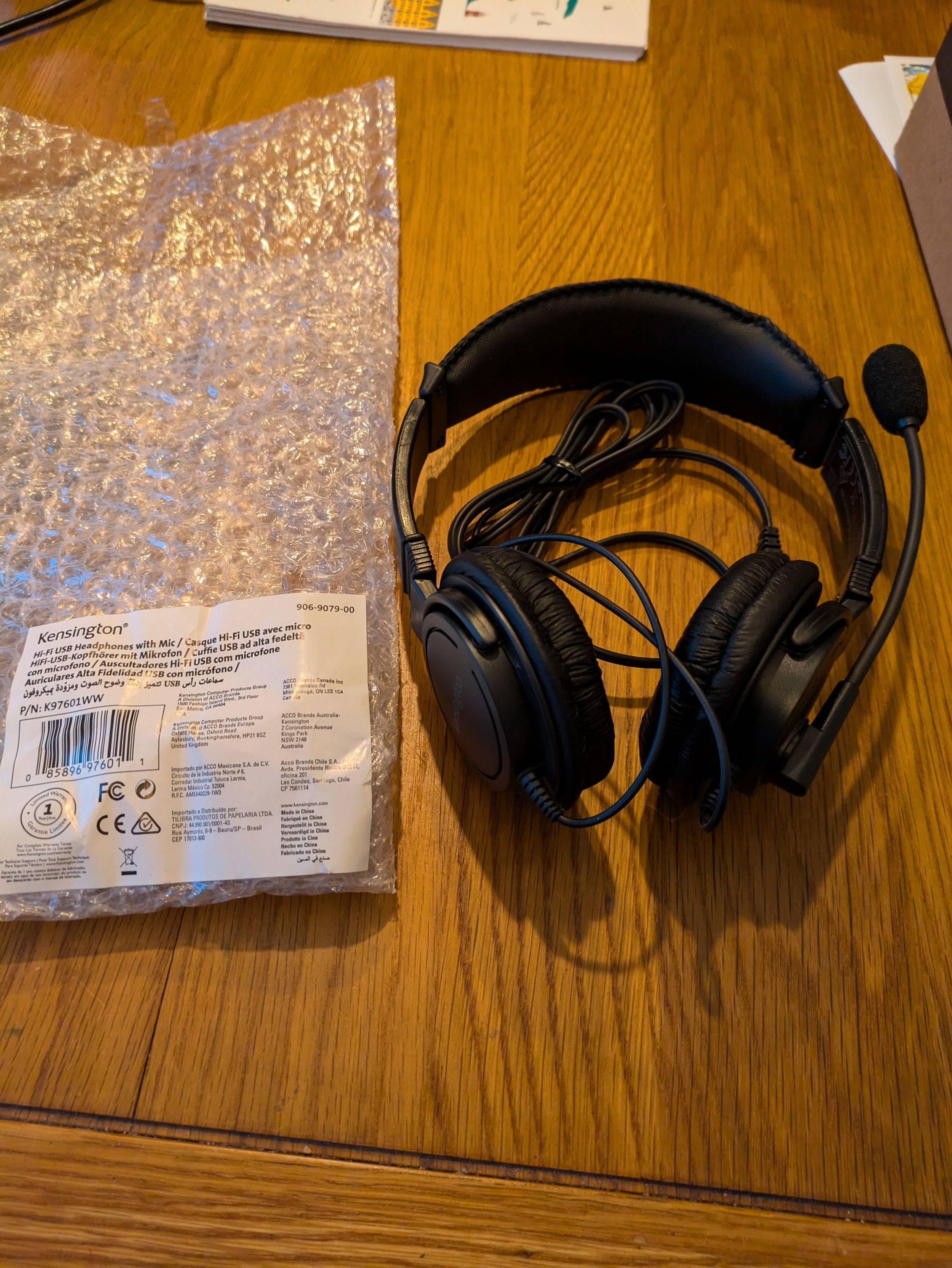 Vends casque audio USB Kesington K97601WW avec fil, stéréo, anti-bruit