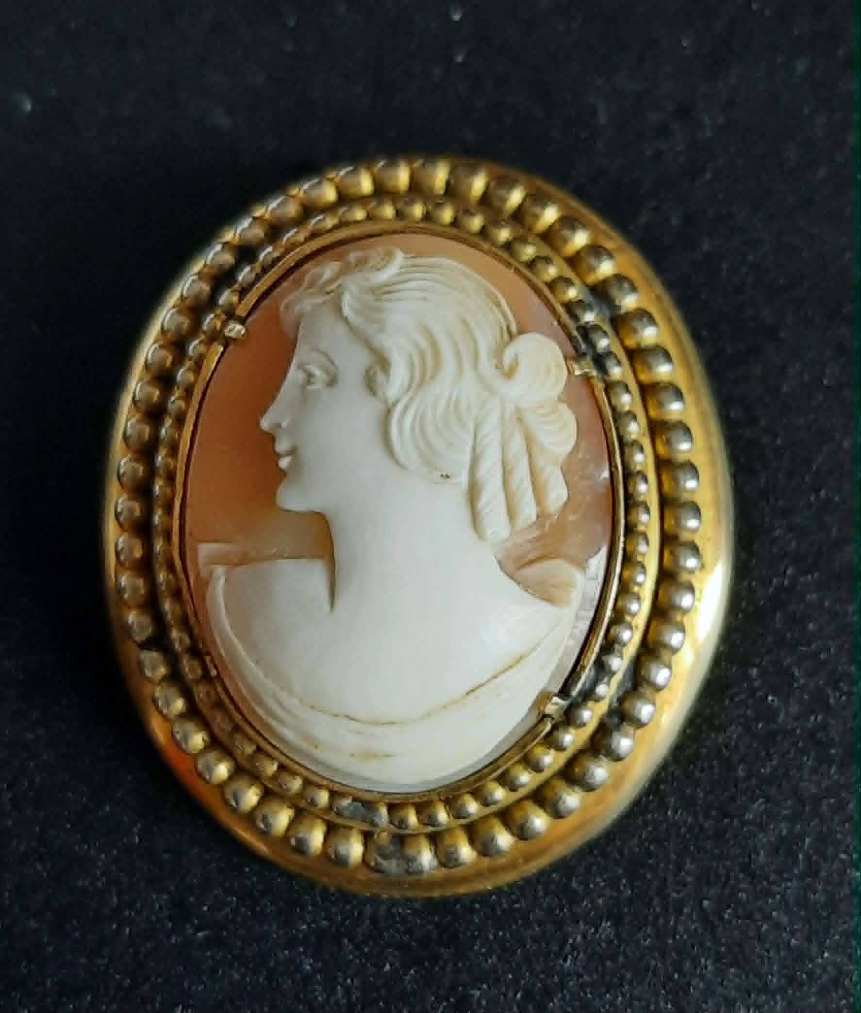 Vends camée véritable, broche et pendentif, métal doré, 40 mm