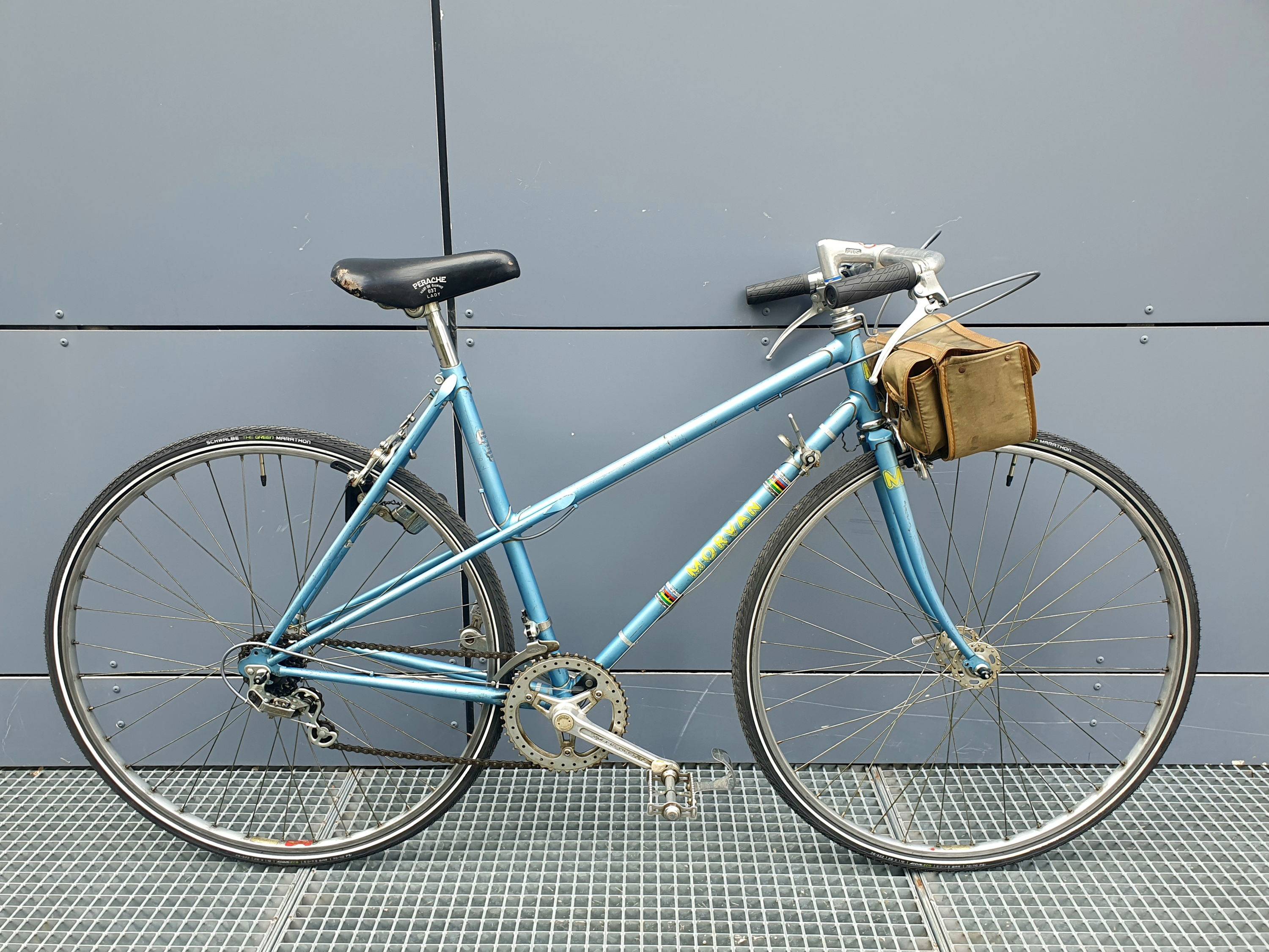 Vends vélo d’artisan Morvan, pneus Marathon neufs, cadre mixte acier taille S pour 1.60m à 1.70m